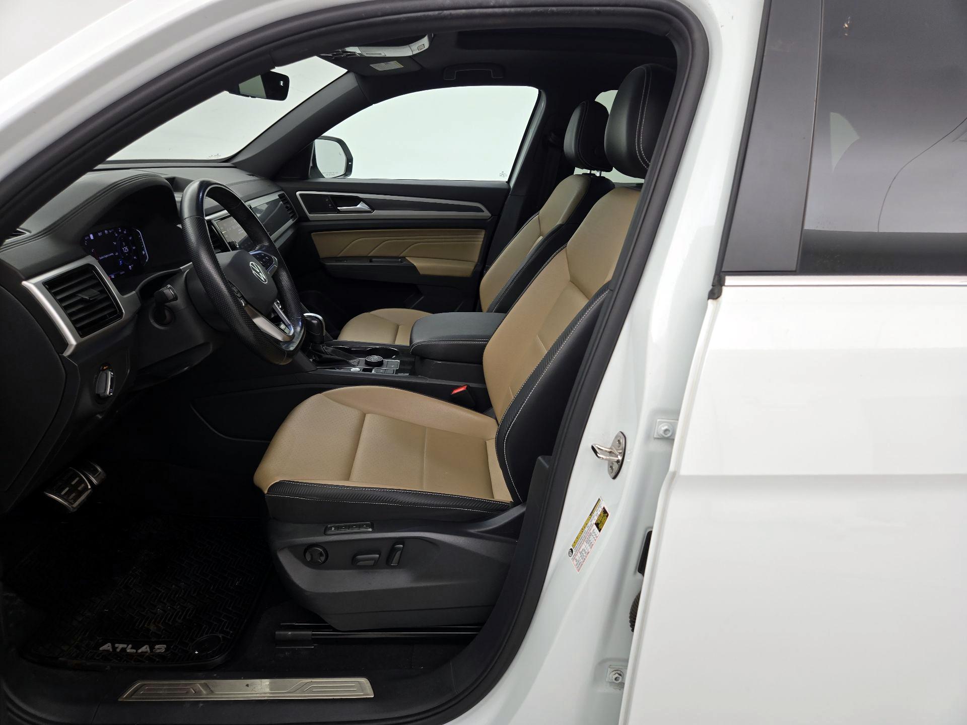 Thumbnail: 2022 Volkswagen Atlas - 11