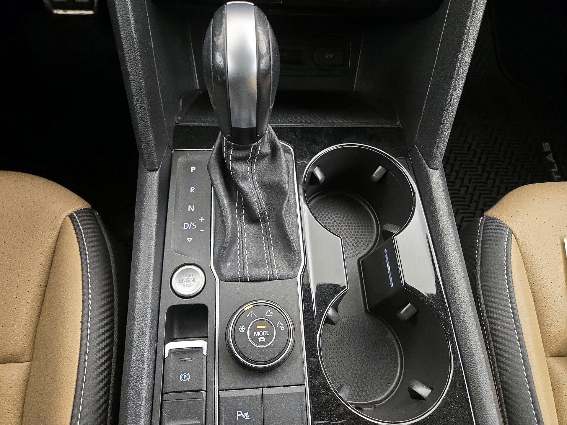 Thumbnail: 2022 Volkswagen Atlas - 18