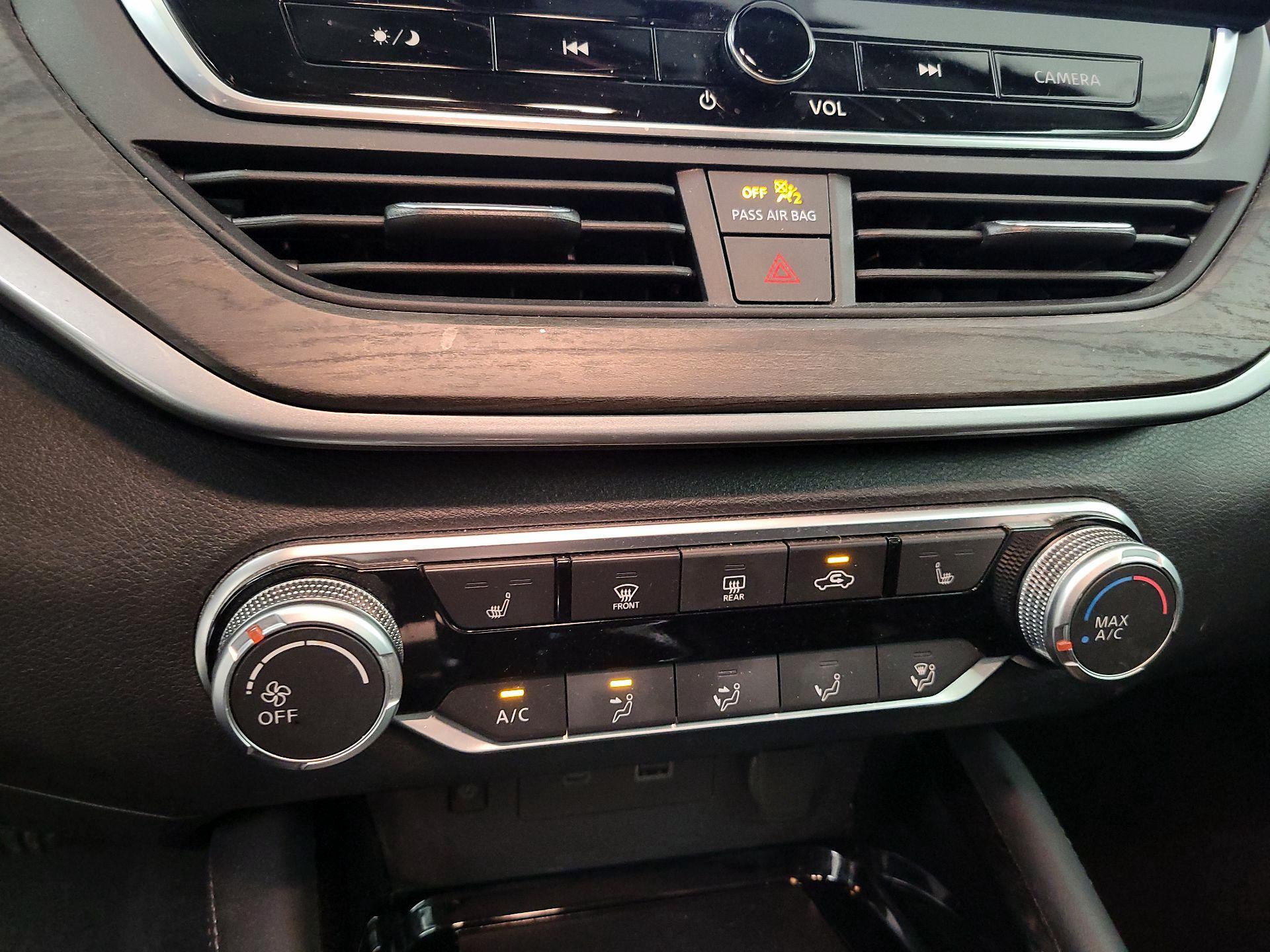 Thumbnail: 2023 Nissan Altima - 17