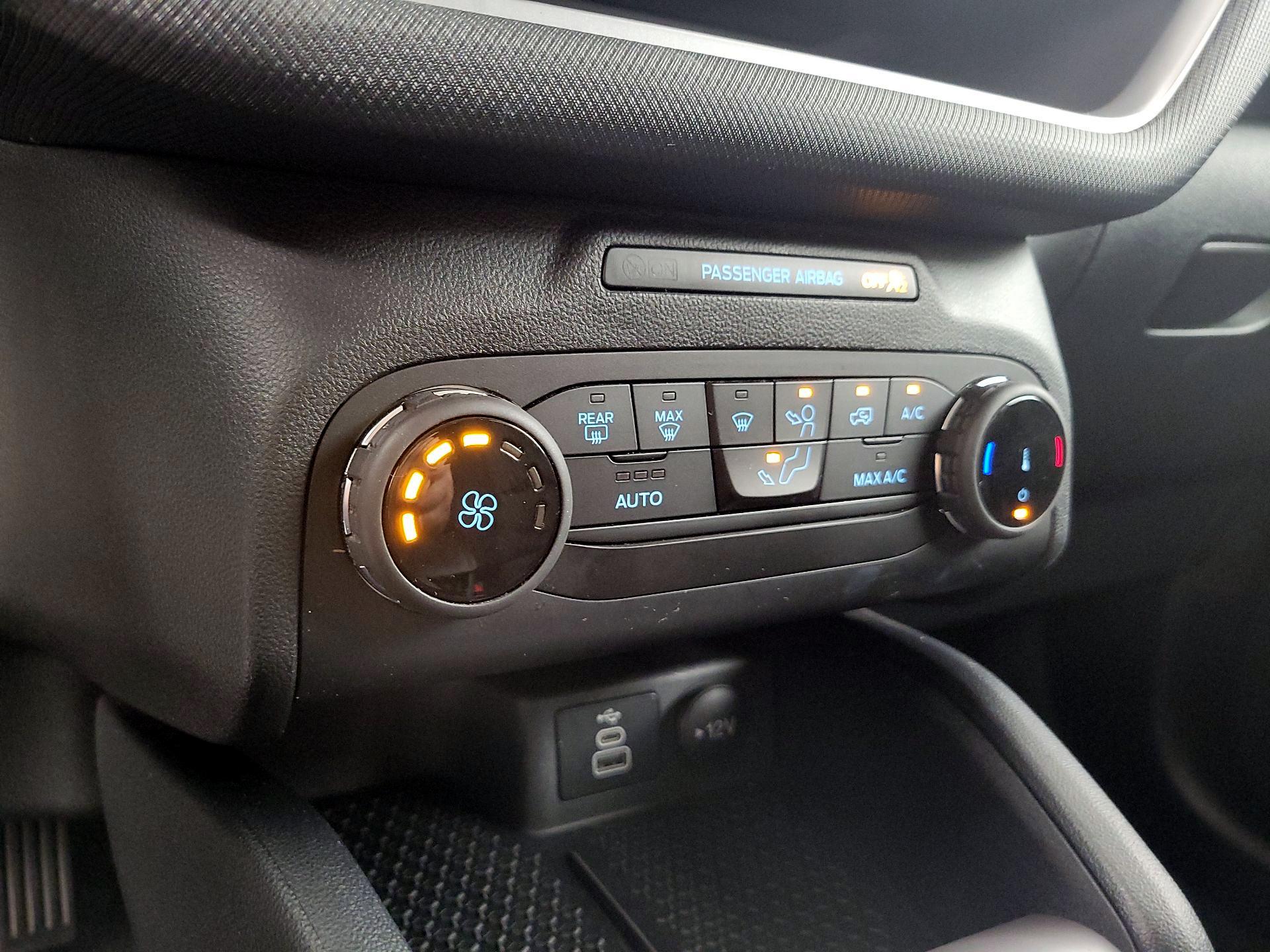 Thumbnail: 2023 Ford Bronco Sport - 16