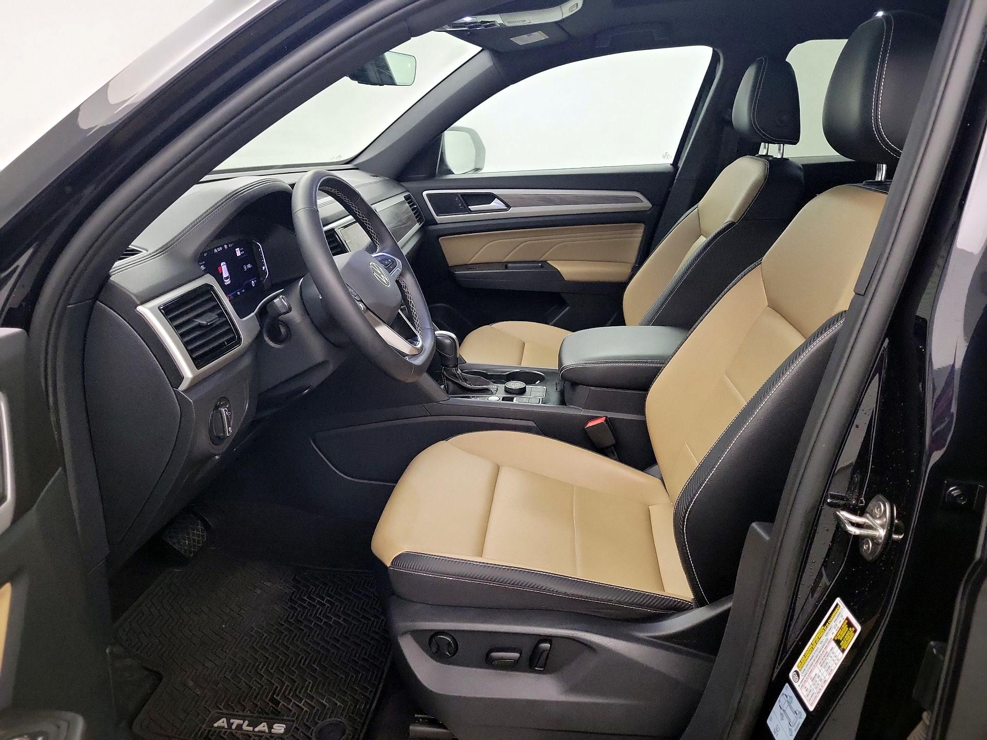 Thumbnail: 2022 Volkswagen Atlas - 9