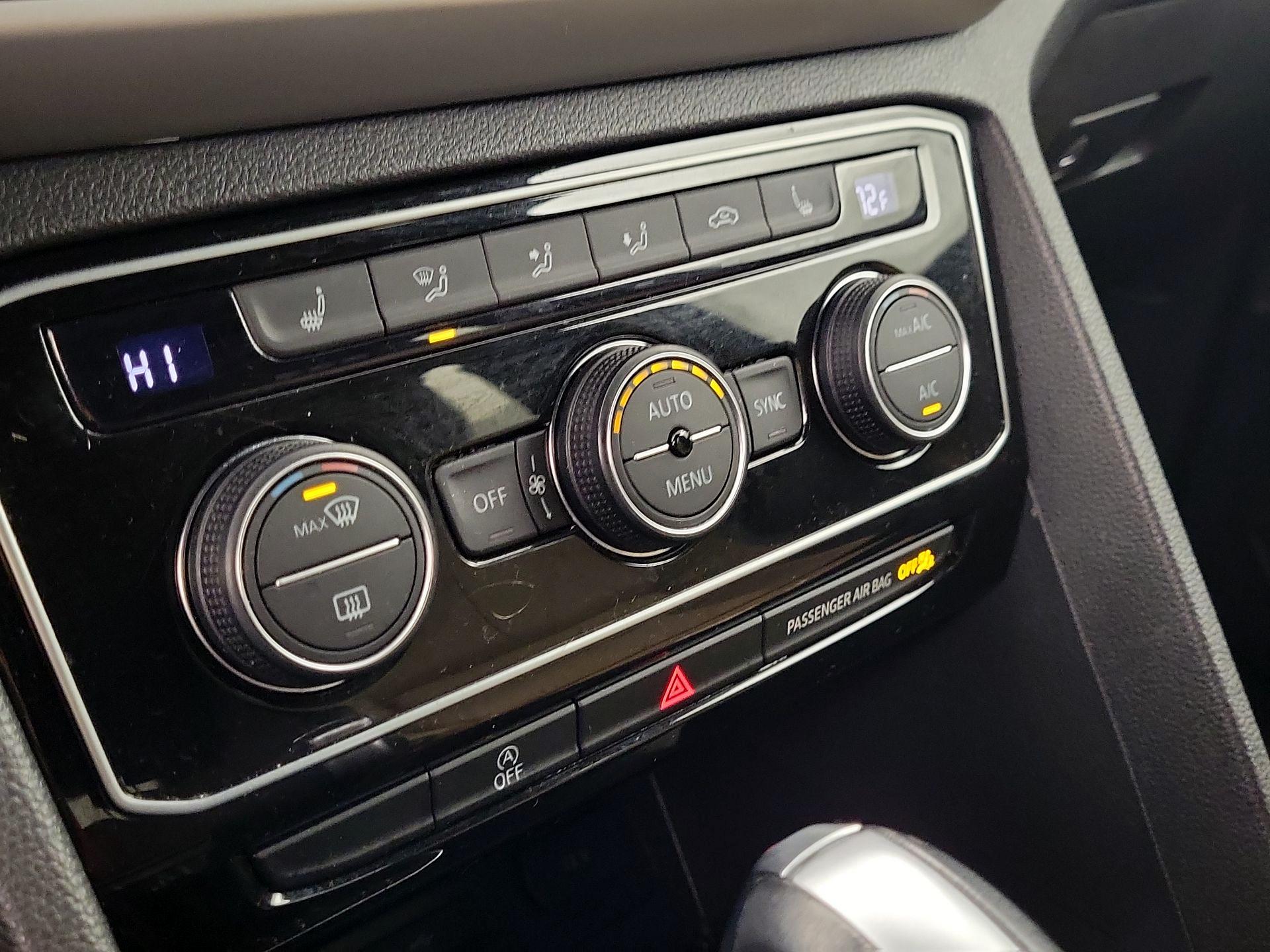 Thumbnail: 2022 Volkswagen Atlas - 14