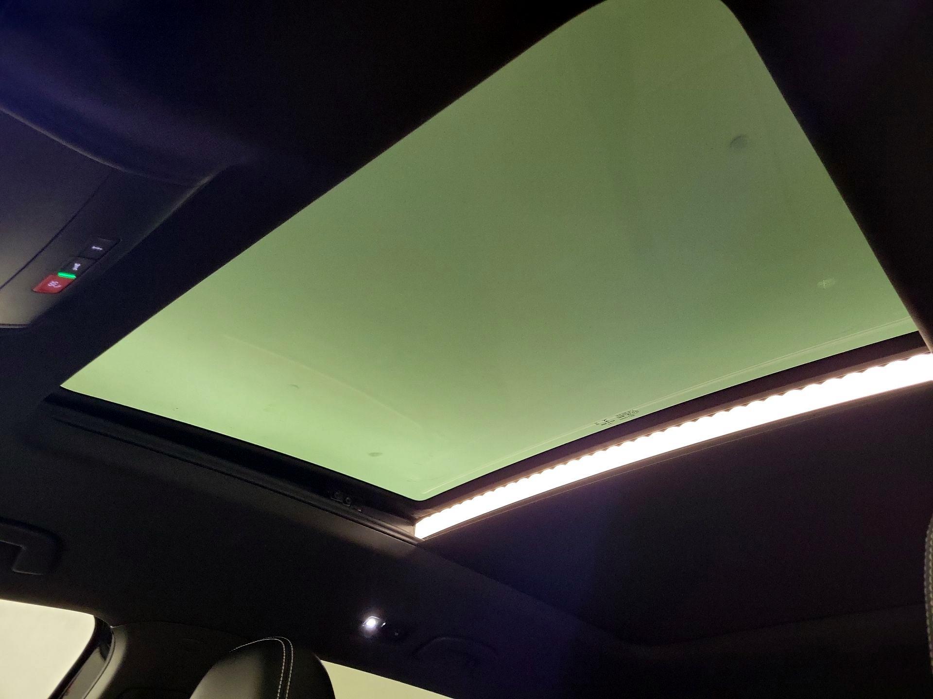 Thumbnail: 2022 Volkswagen Atlas - 17