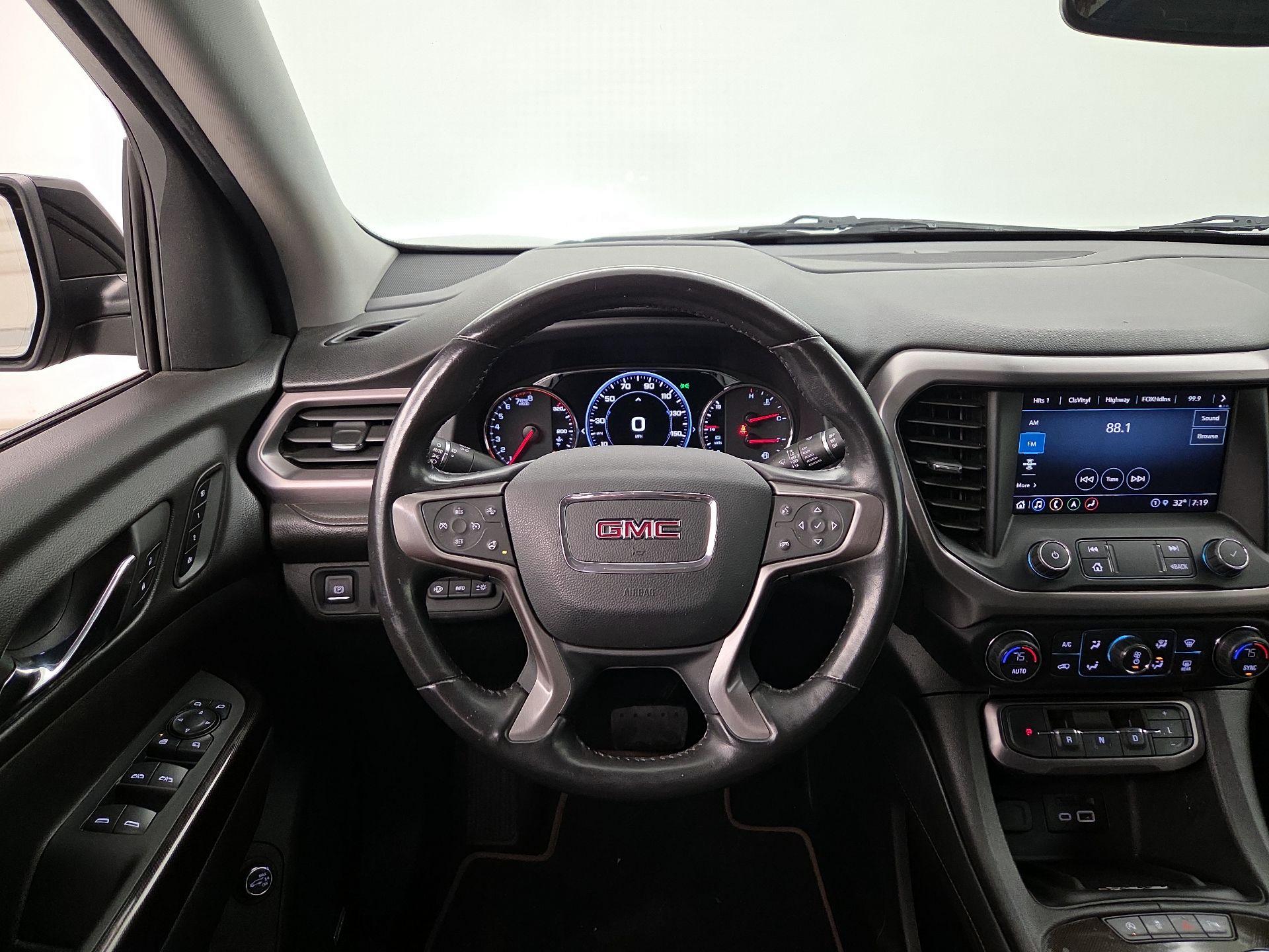 Thumbnail: 2022 GMC Acadia - 10