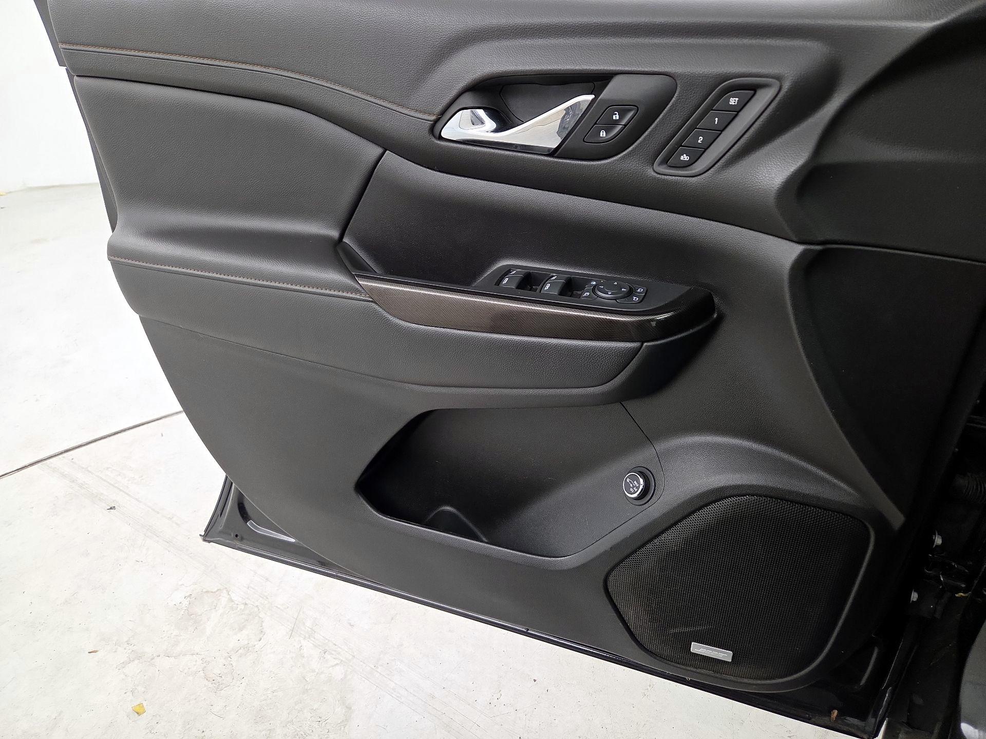 Thumbnail: 2022 GMC Acadia - 12