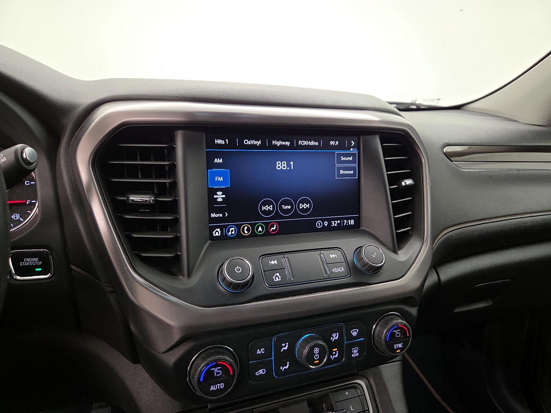 Thumbnail: 2022 GMC Acadia - 15