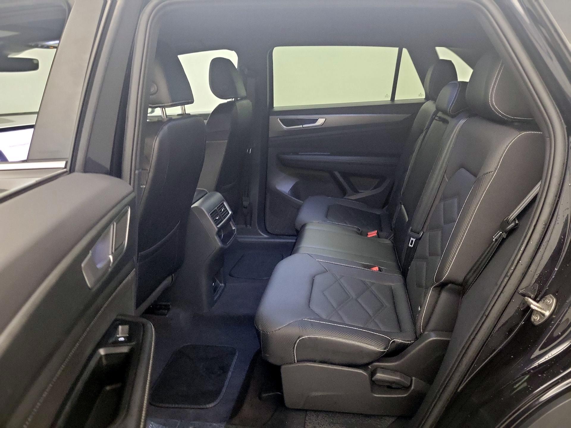 Thumbnail: 2024 Volkswagen Atlas - 17