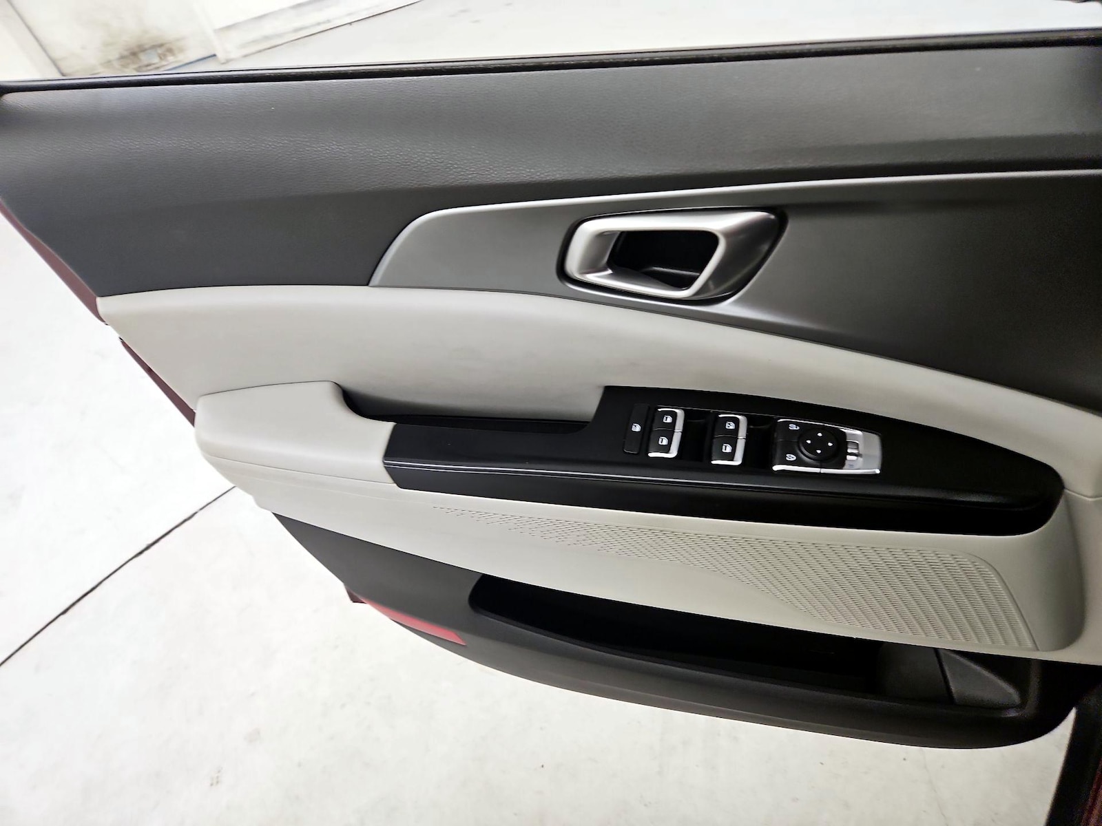 2024 Kia Carnival LX Seat Pkg - Photo 13