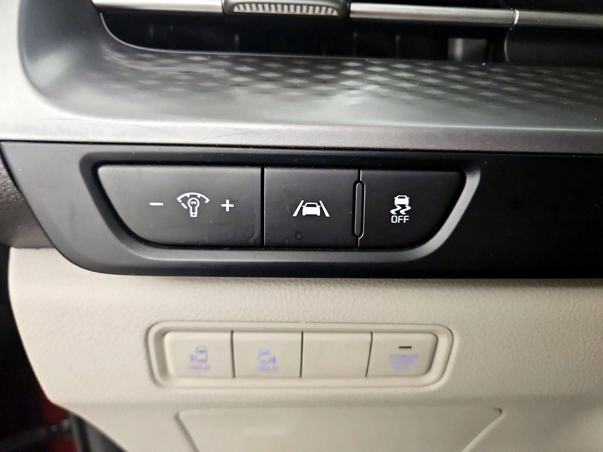 Thumbnail: 2024 Kia Carnival - 13