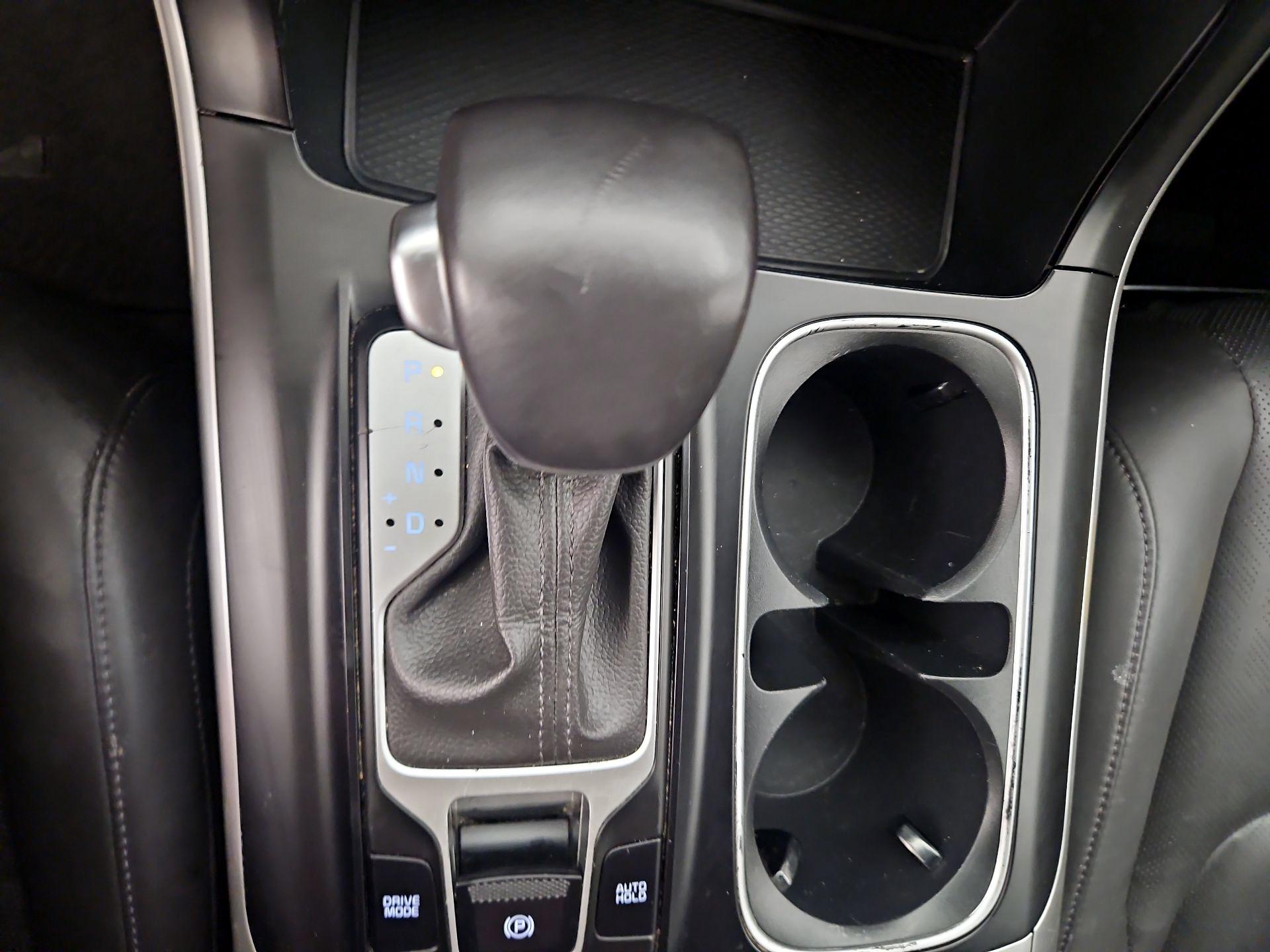 Thumbnail: 2024 Kia Carnival - 17