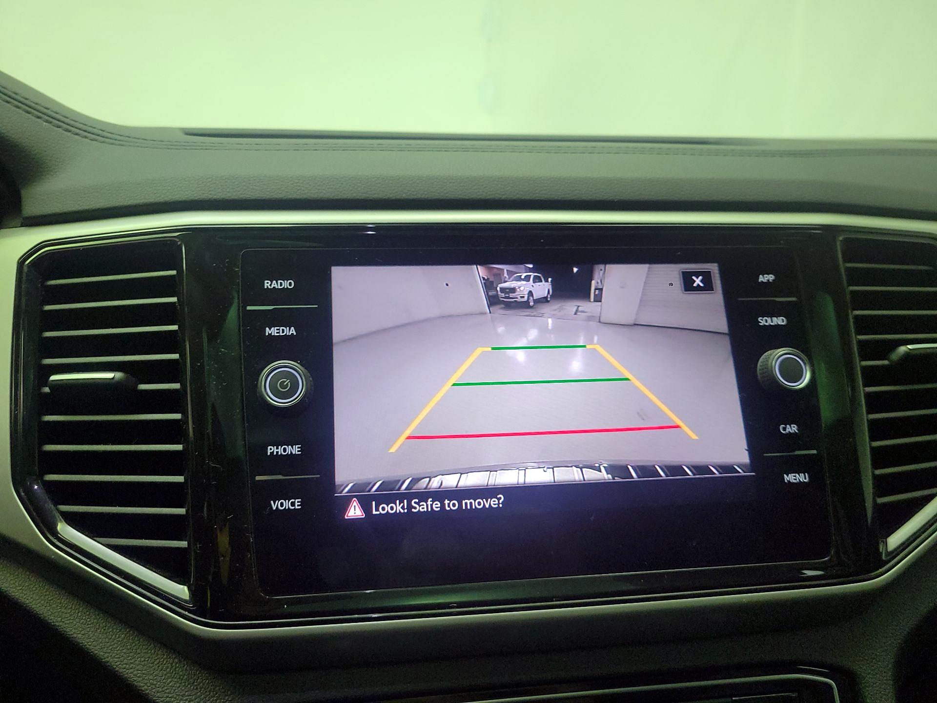 Thumbnail: 2023 Volkswagen Atlas - 12