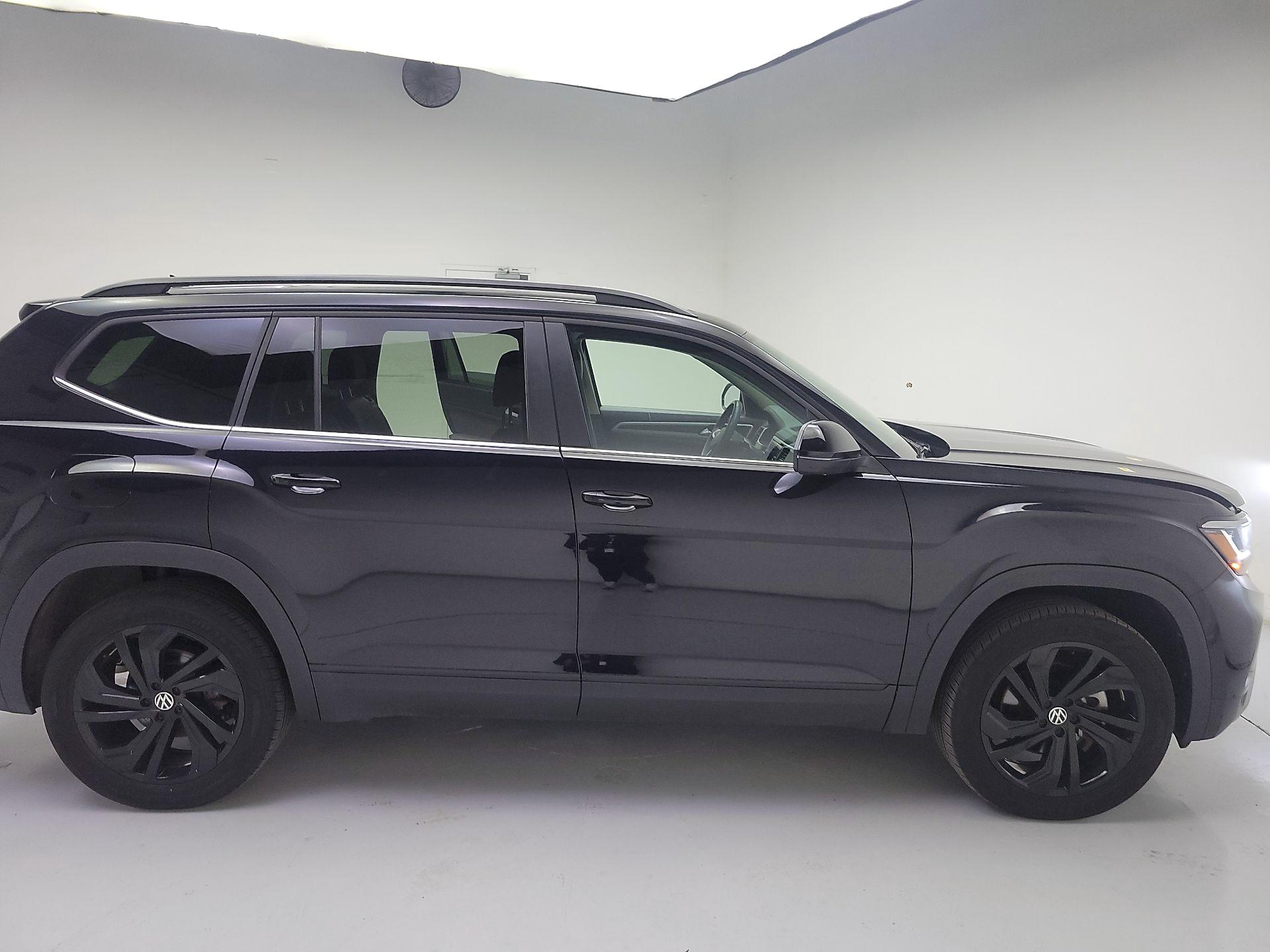 Thumbnail: 2023 Volkswagen Atlas - 4