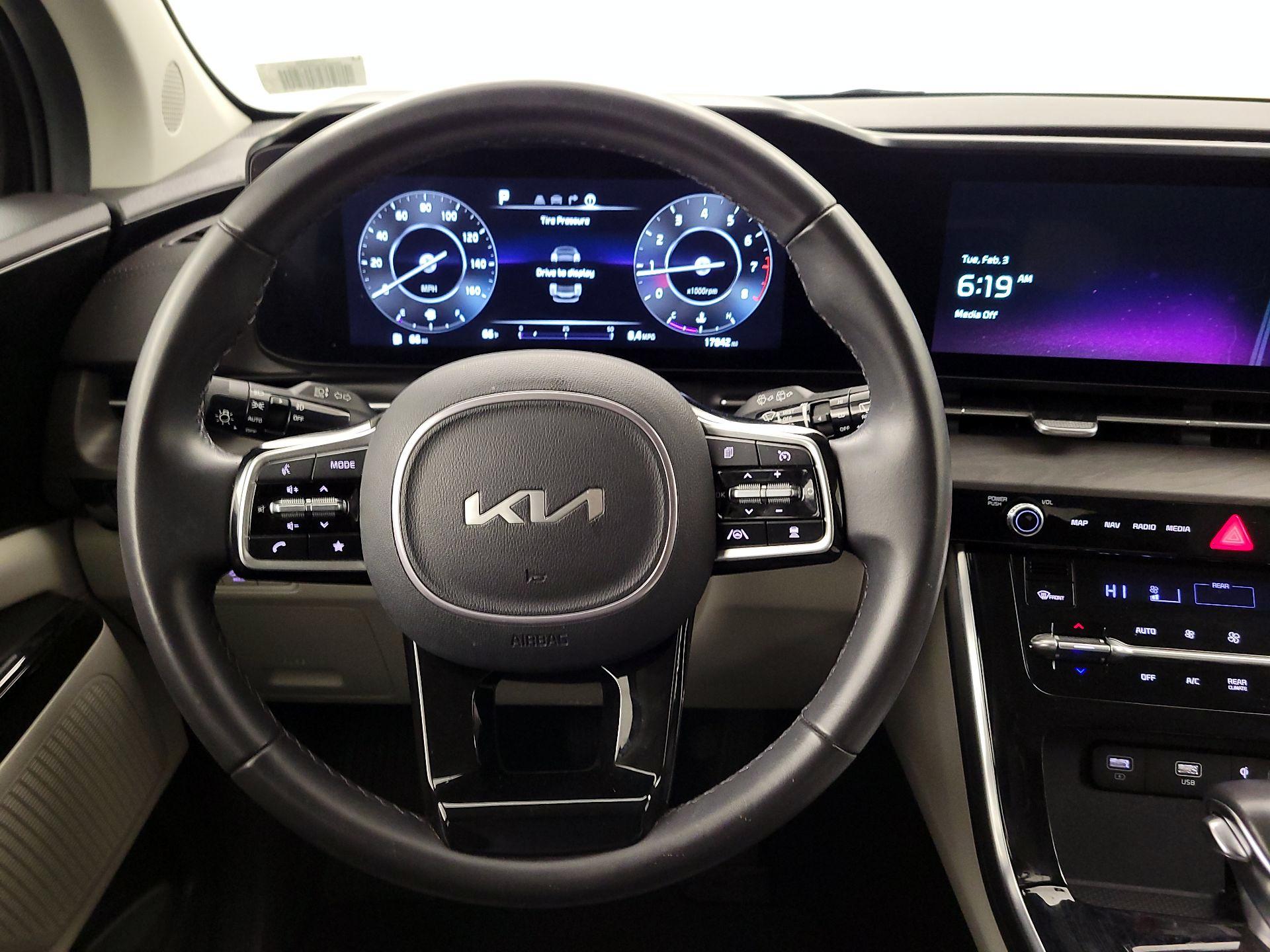 Thumbnail: 2024 Kia Carnival - 10