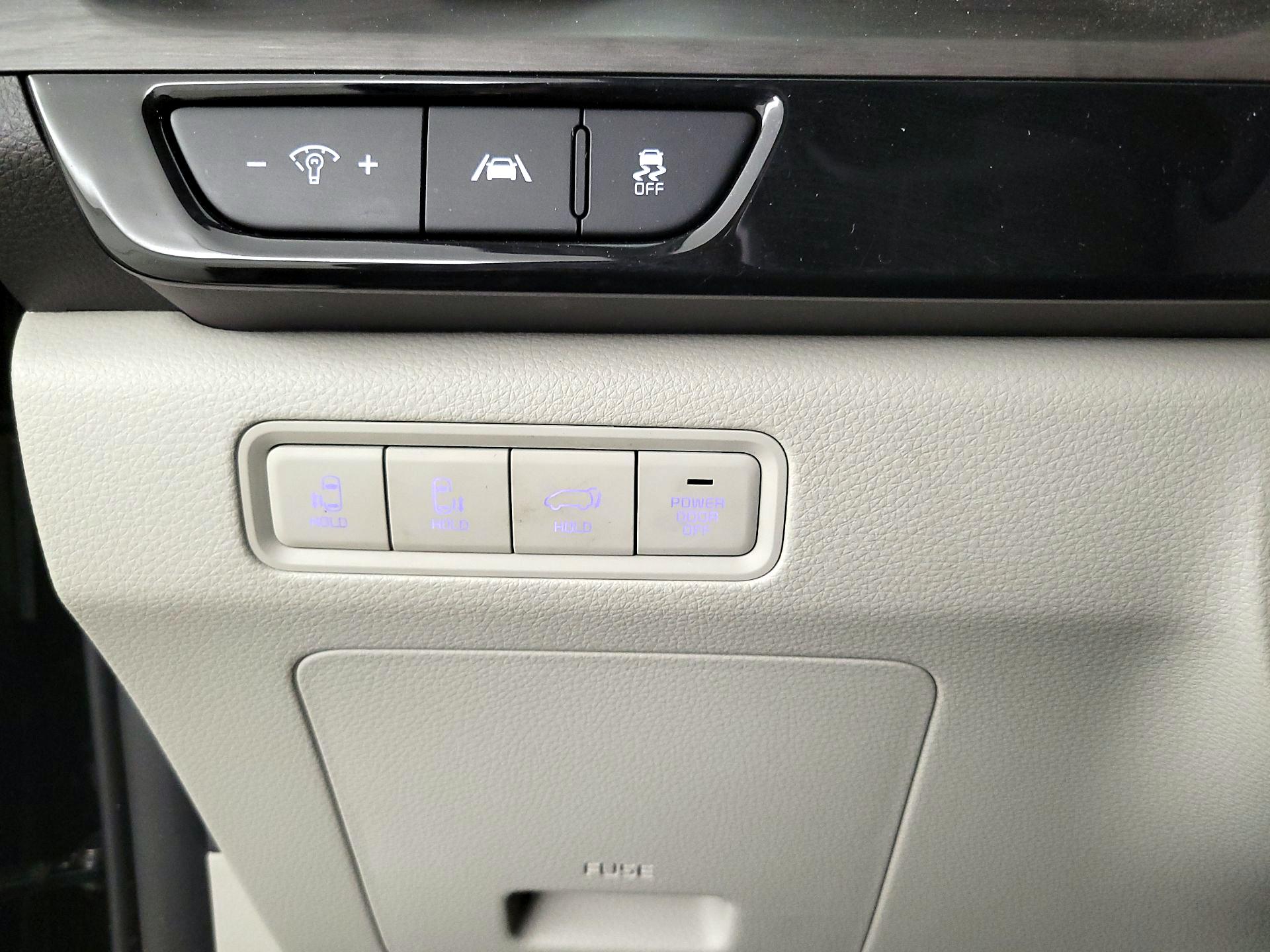 Thumbnail: 2024 Kia Carnival - 13