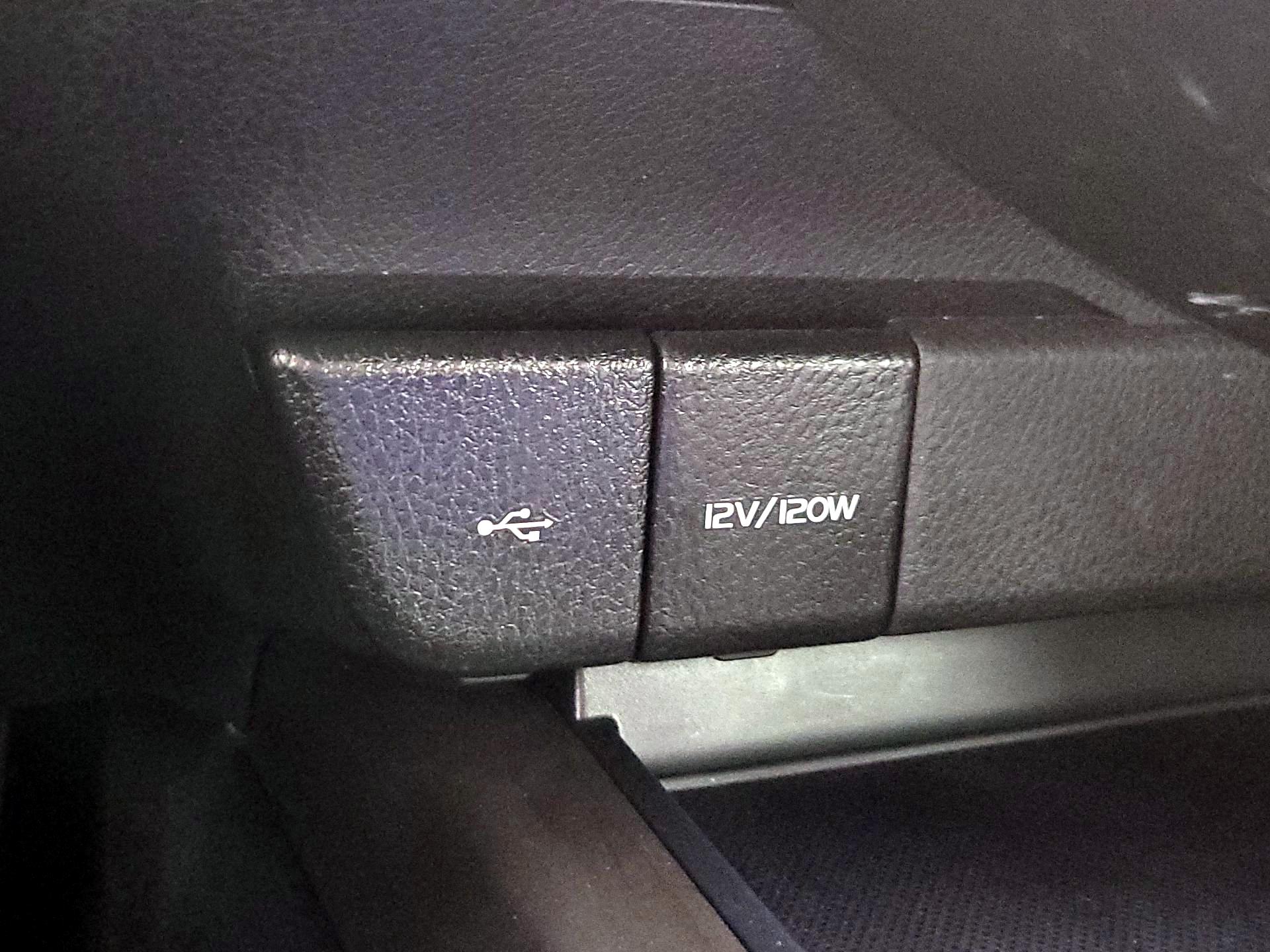 Thumbnail: 2023 Toyota Camry - 18