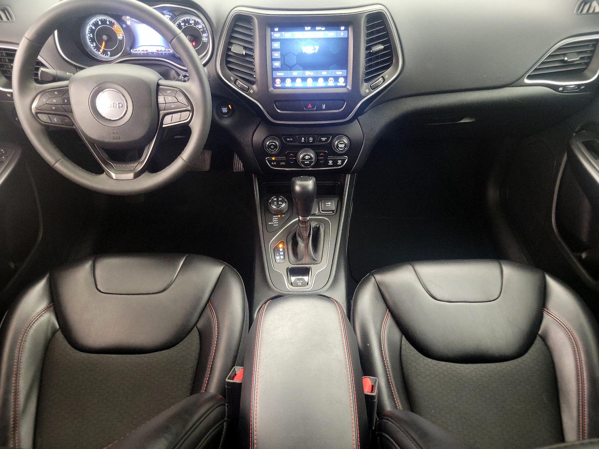 Thumbnail: 2022 Jeep Cherokee - 9