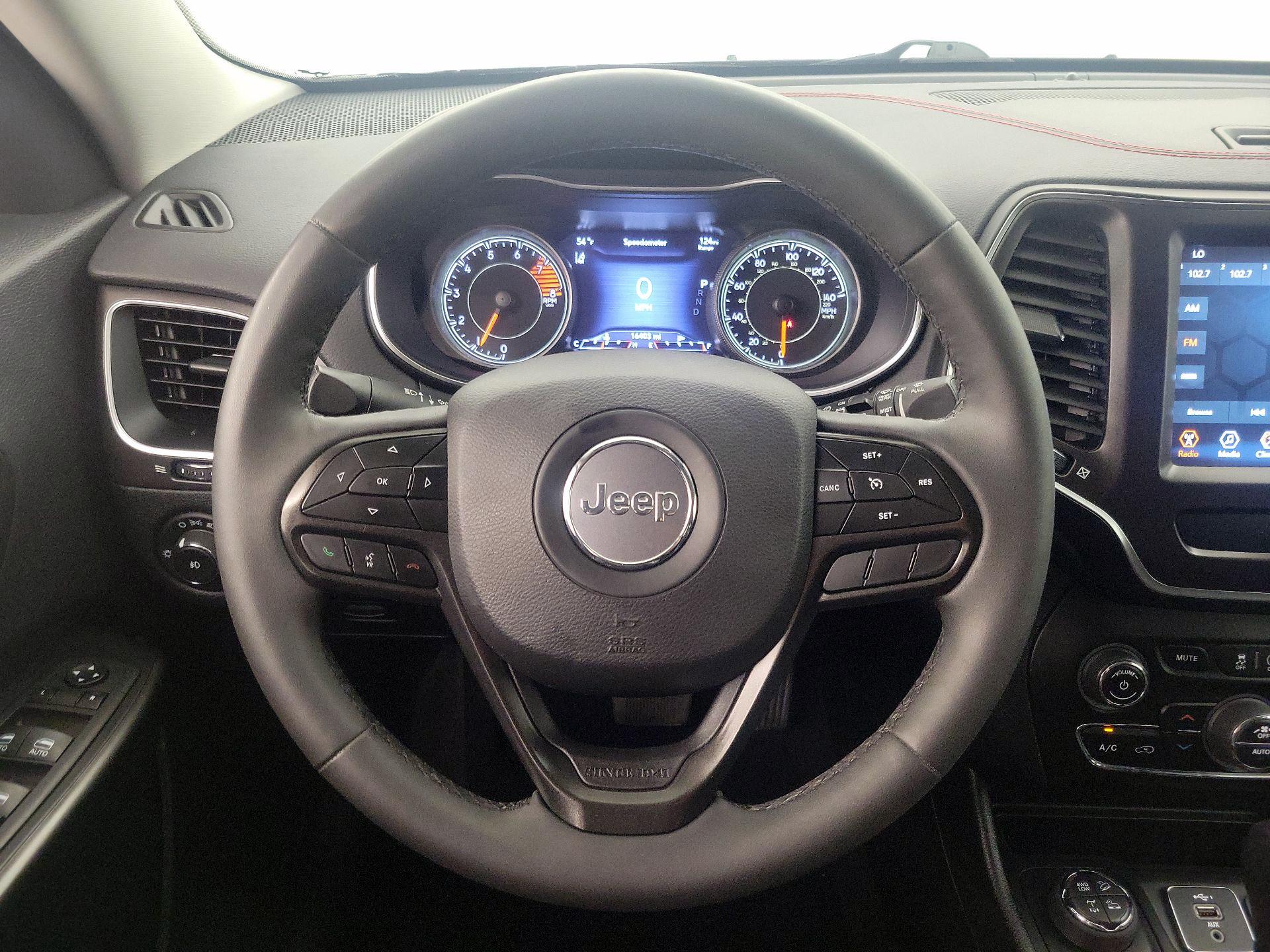 Thumbnail: 2022 Jeep Cherokee - 10