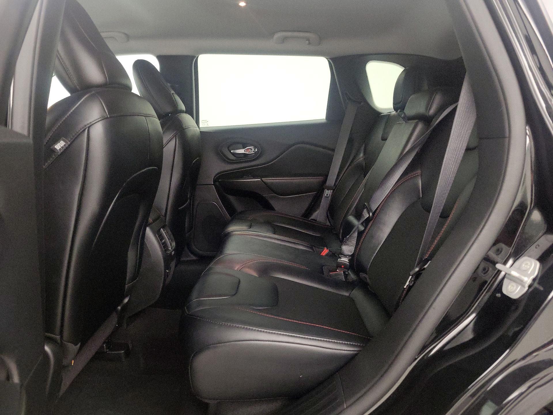 Thumbnail: 2022 Jeep Cherokee - 19