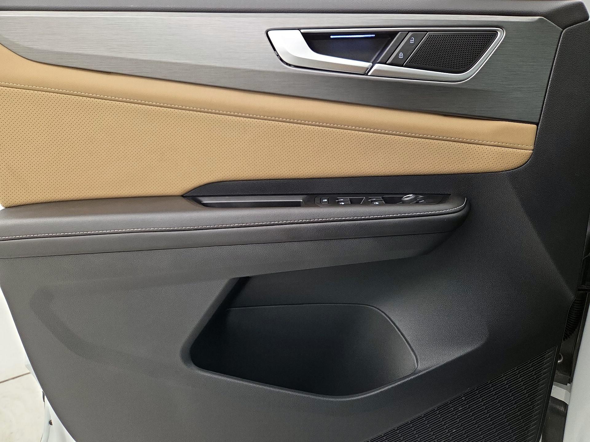 Thumbnail: 2024 Volkswagen Atlas - 12