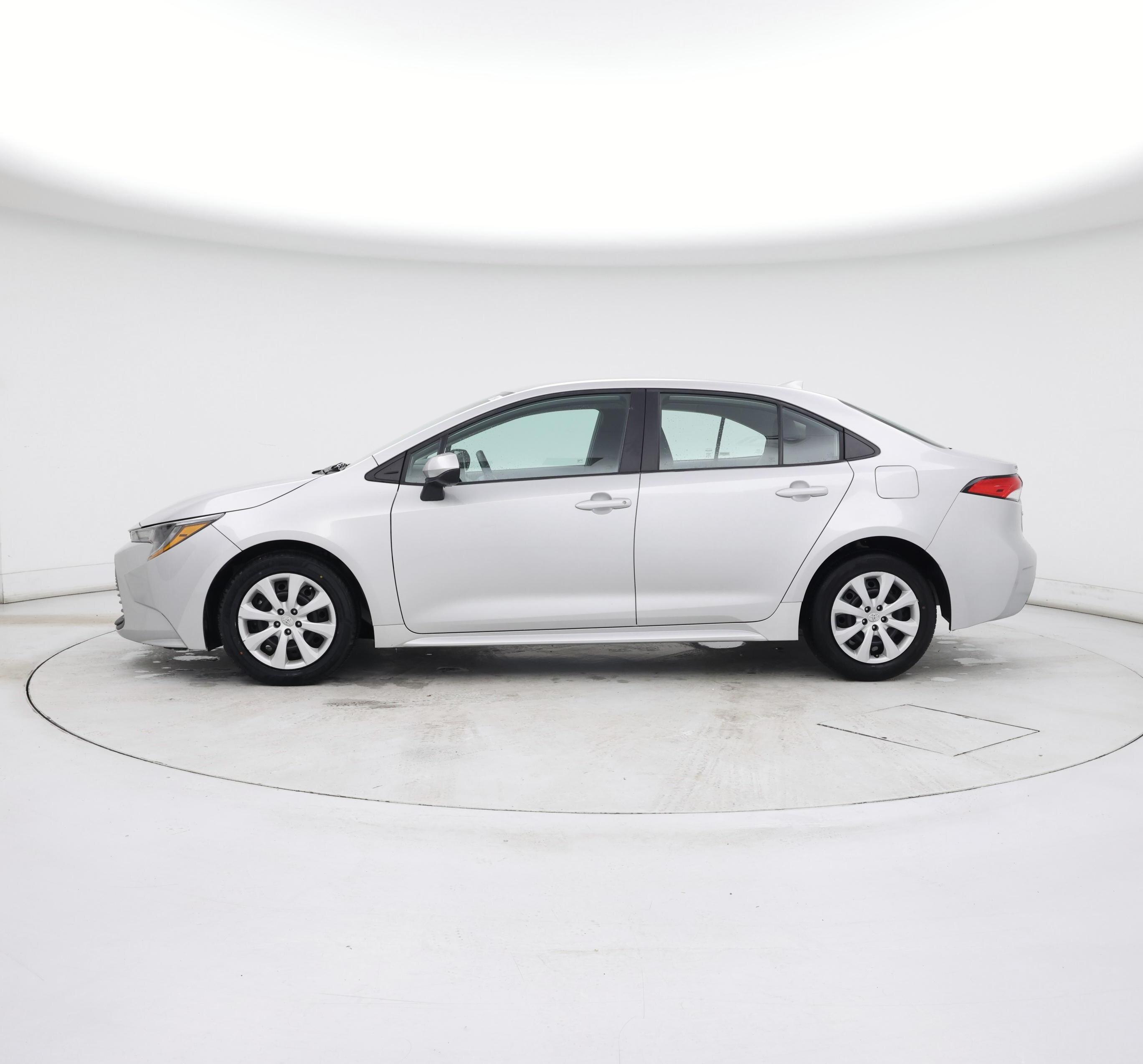 Thumbnail: 2024 Toyota Corolla - 3