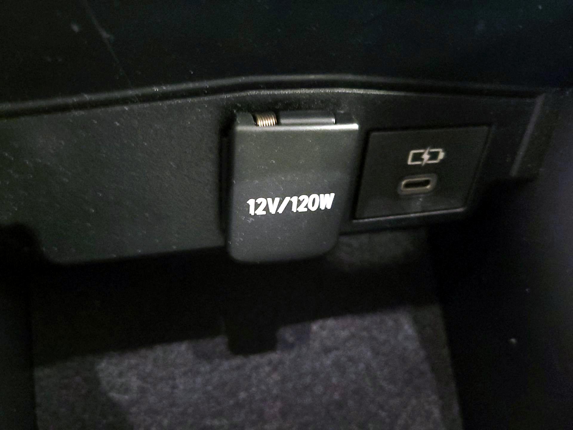 Thumbnail: 2024 Toyota Corolla - 18