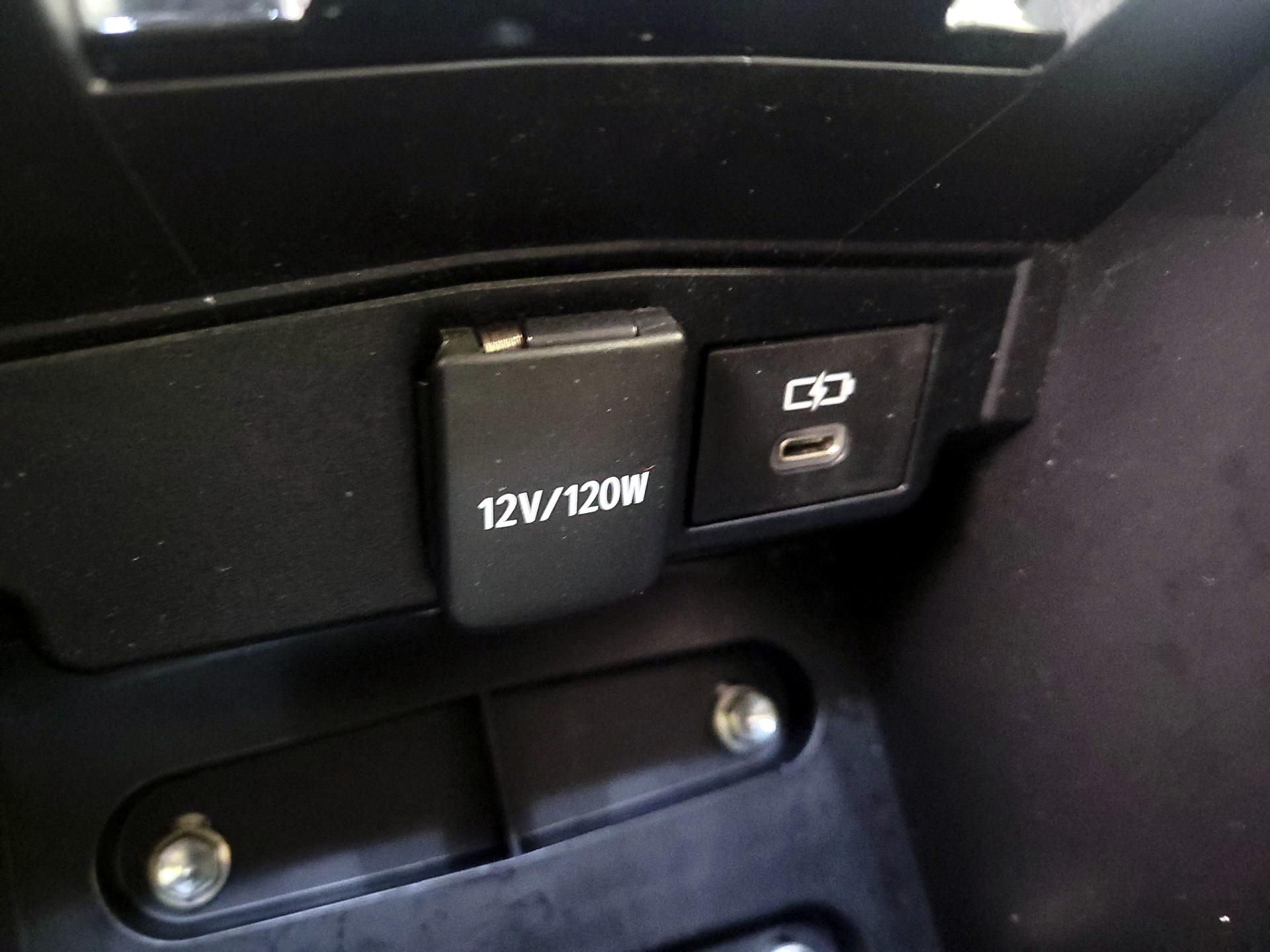 Thumbnail: 2022 Toyota Corolla - 18