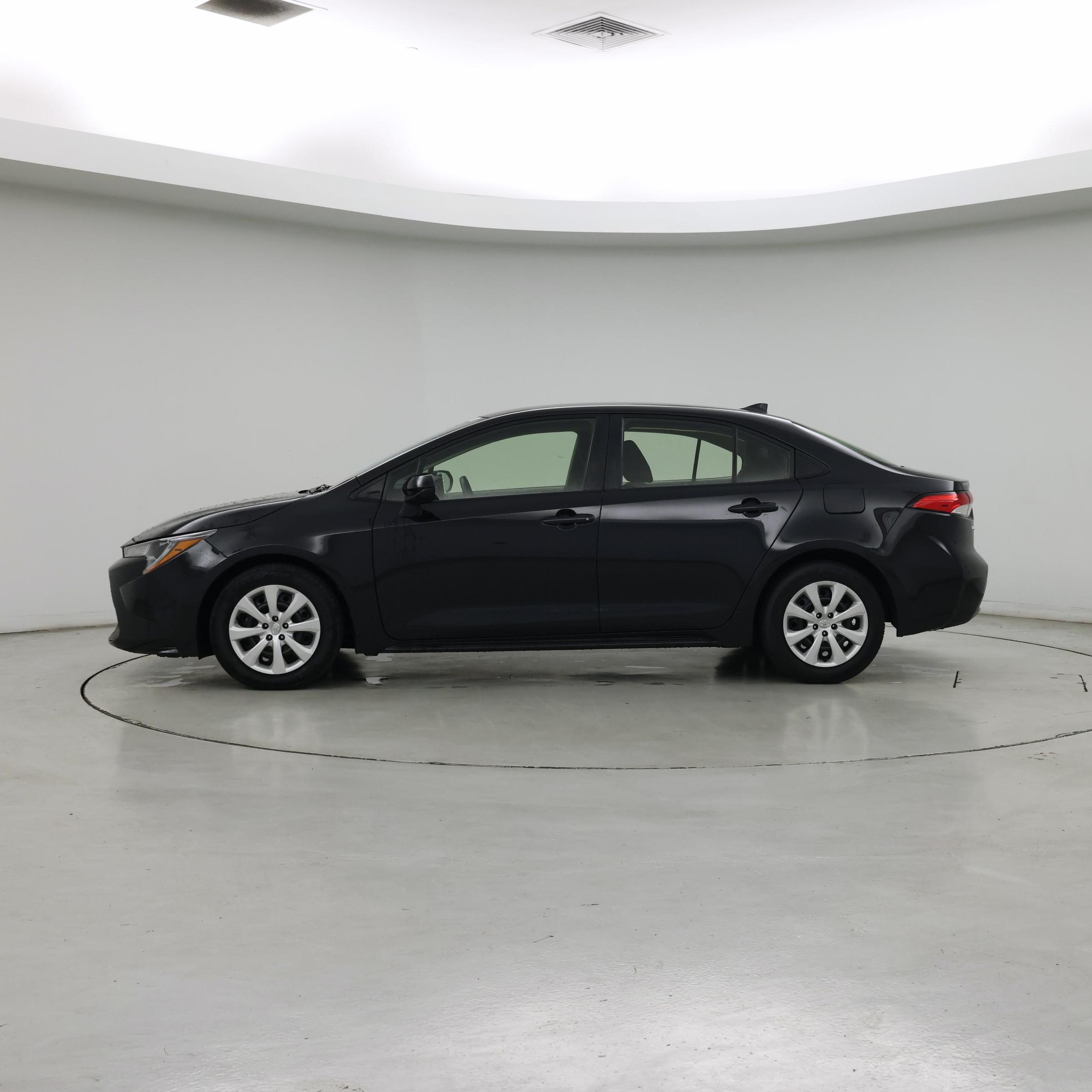 Thumbnail: 2022 Toyota Corolla - 3