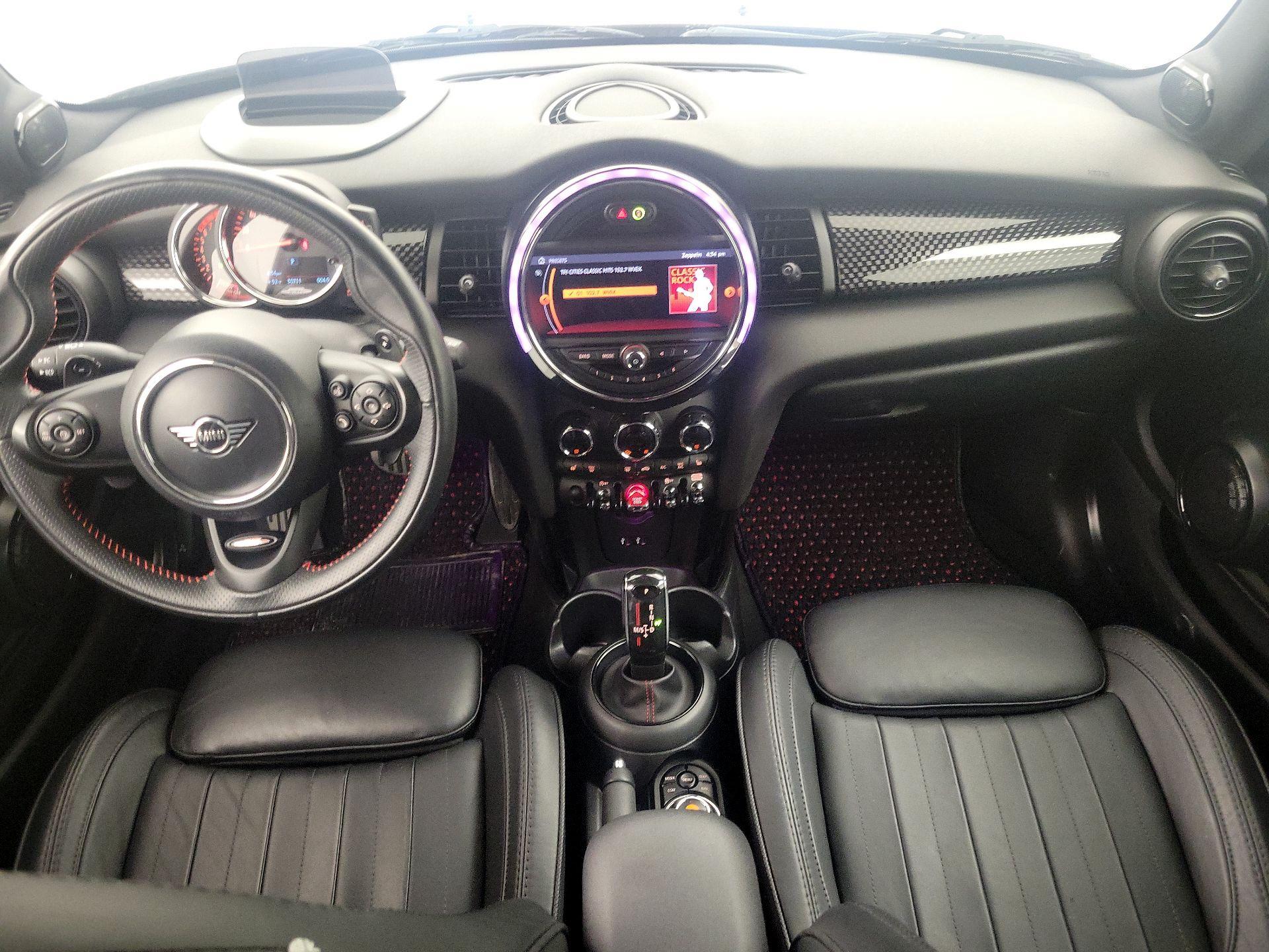 Thumbnail: 2020 MINI Cooper Hardtop - 9