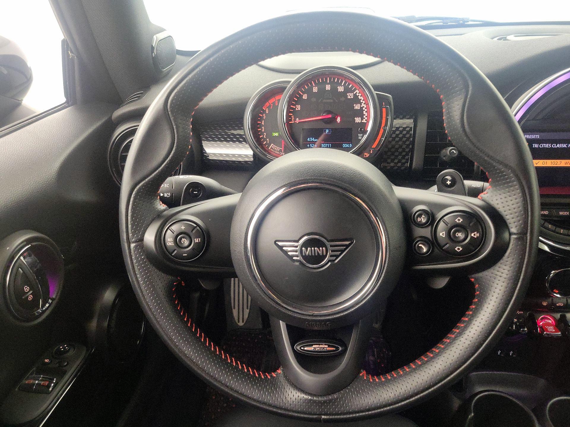 Thumbnail: 2020 MINI Cooper Hardtop - 10