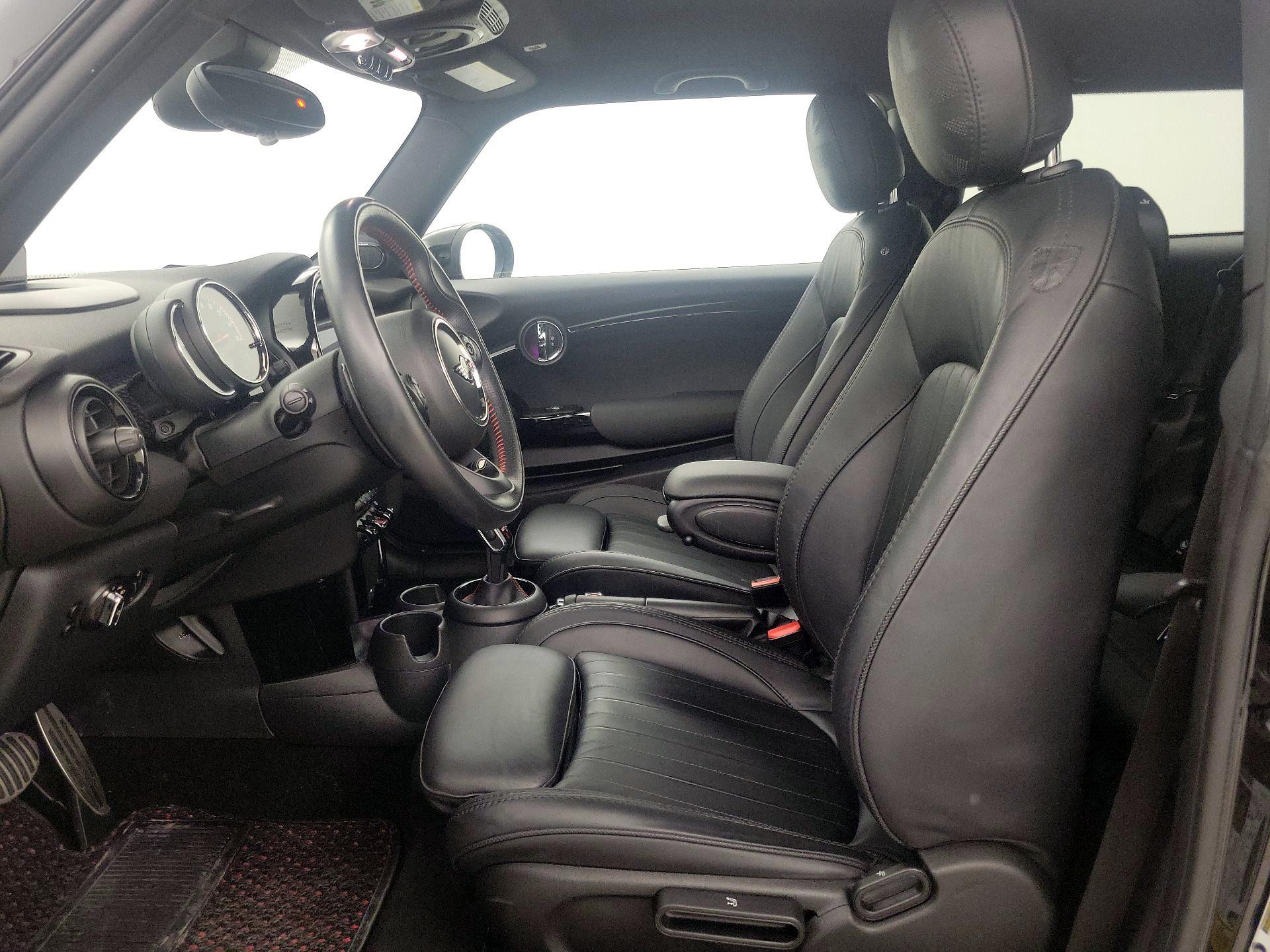 Thumbnail: 2020 MINI Cooper Hardtop - 11