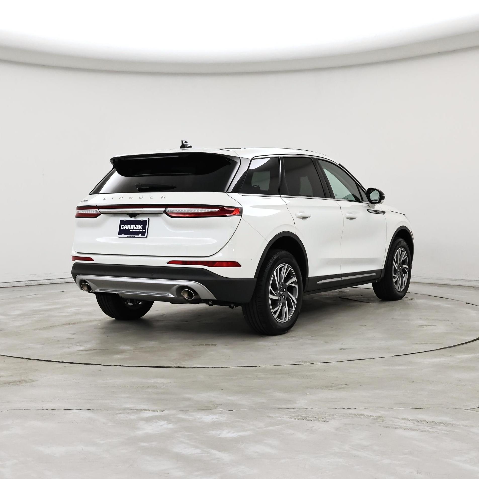 Thumbnail: 2024 Lincoln Corsair - 8