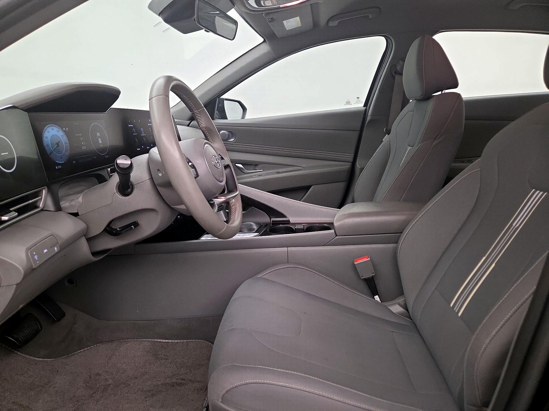 Thumbnail: 2023 Hyundai Elantra - 11