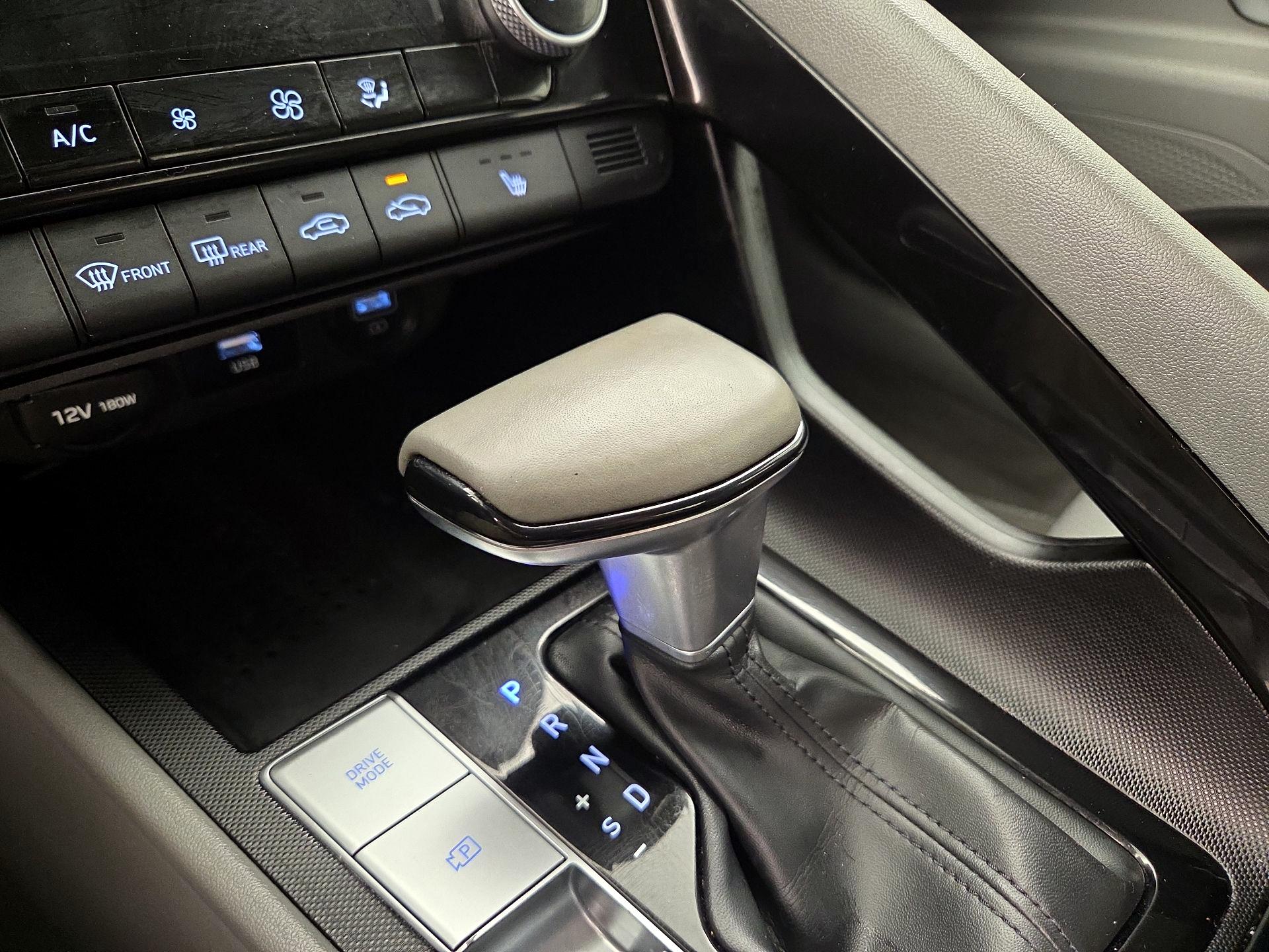 Thumbnail: 2023 Hyundai Elantra - 18