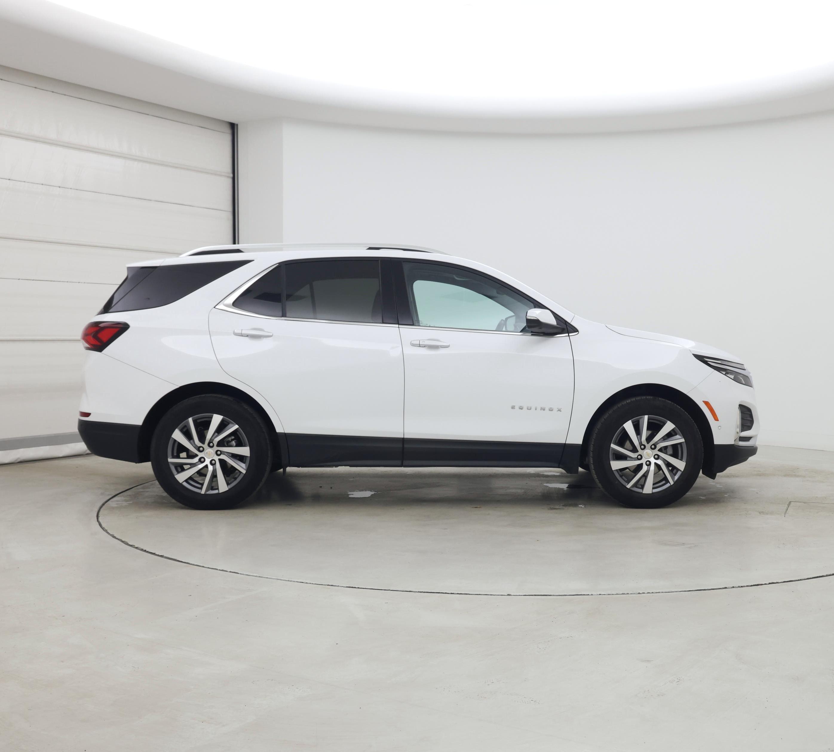 Thumbnail: 2022 Chevrolet Equinox - 7