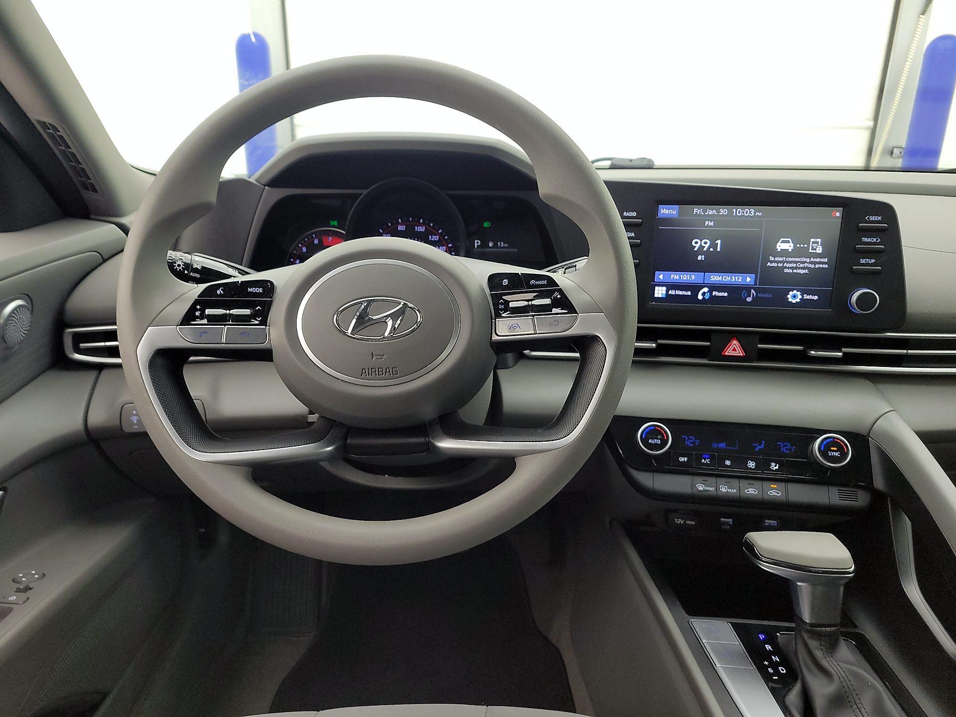 Thumbnail: 2023 Hyundai Elantra - 10