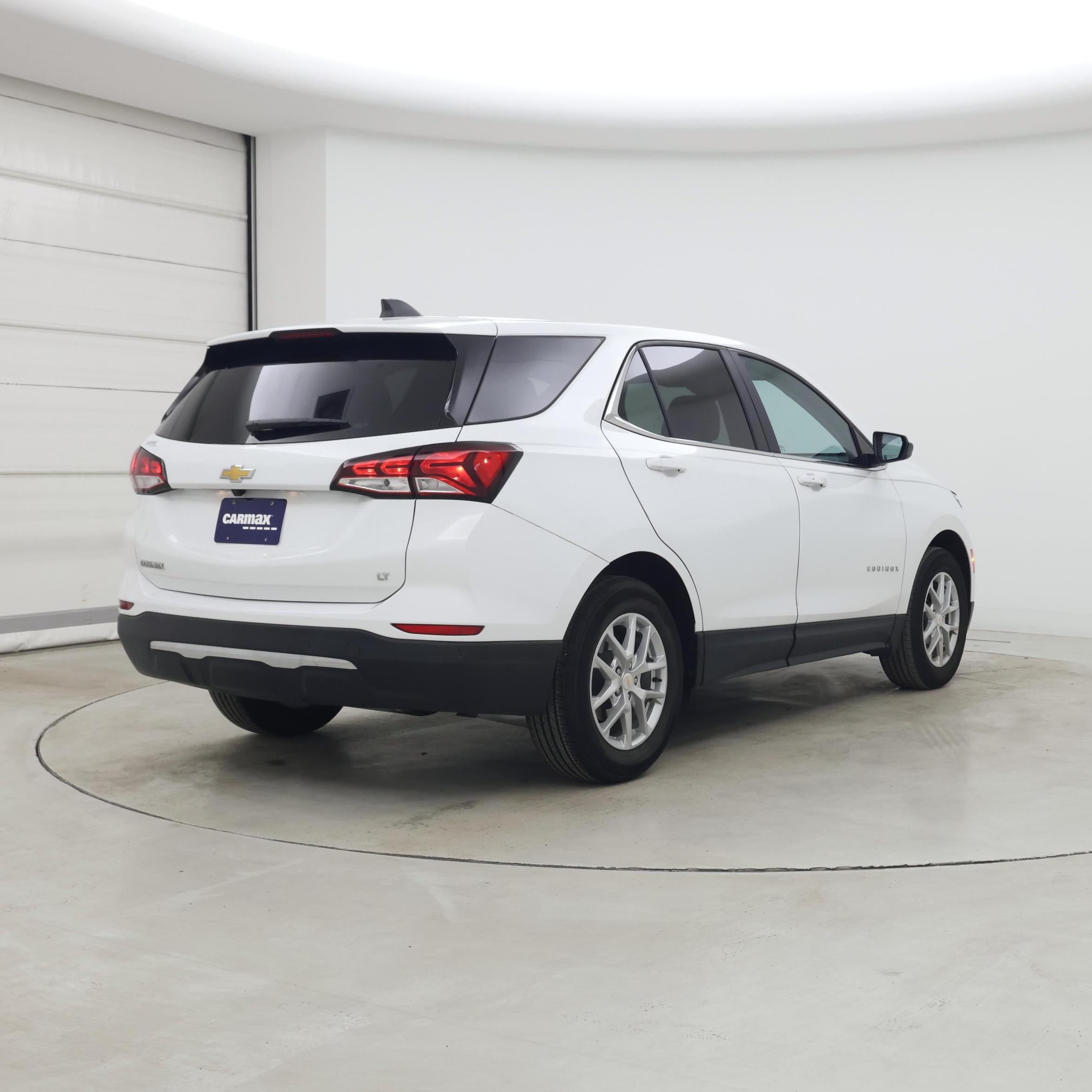 Thumbnail: 2023 Chevrolet Equinox - 8