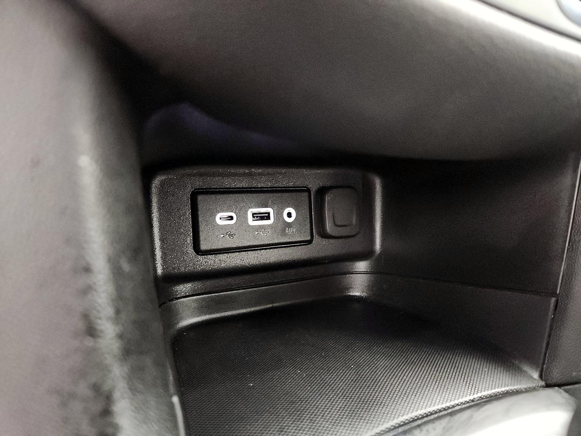 Thumbnail: 2023 Chevrolet Equinox - 18