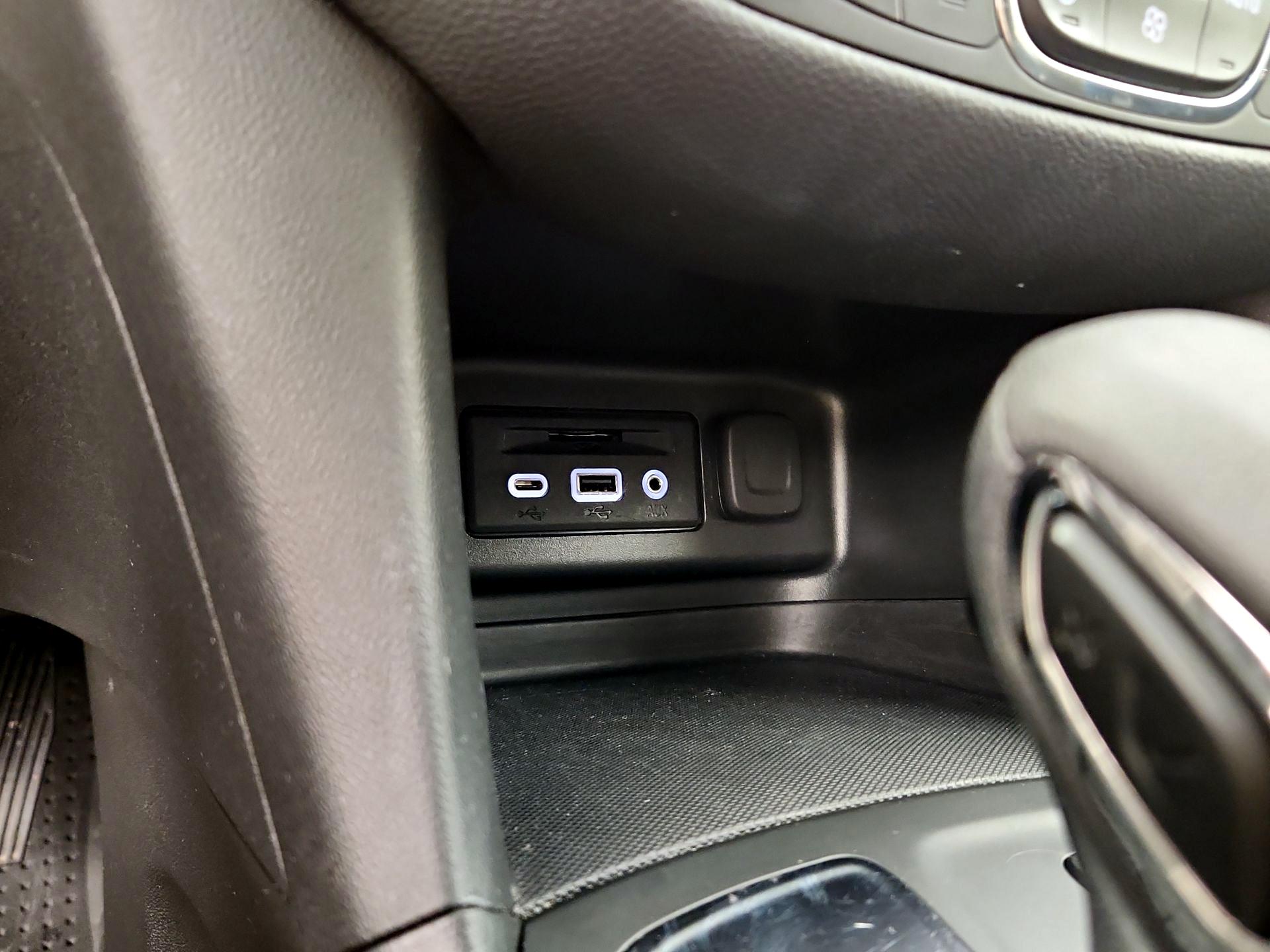 Thumbnail: 2023 Chevrolet Equinox - 18