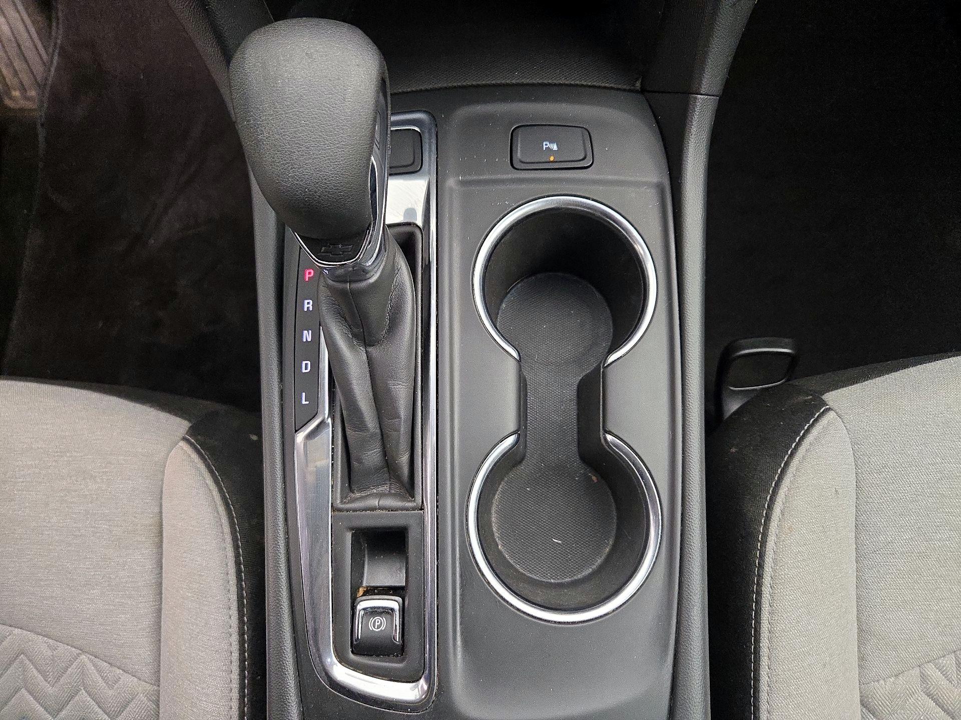 Thumbnail: 2022 Chevrolet Equinox - 17