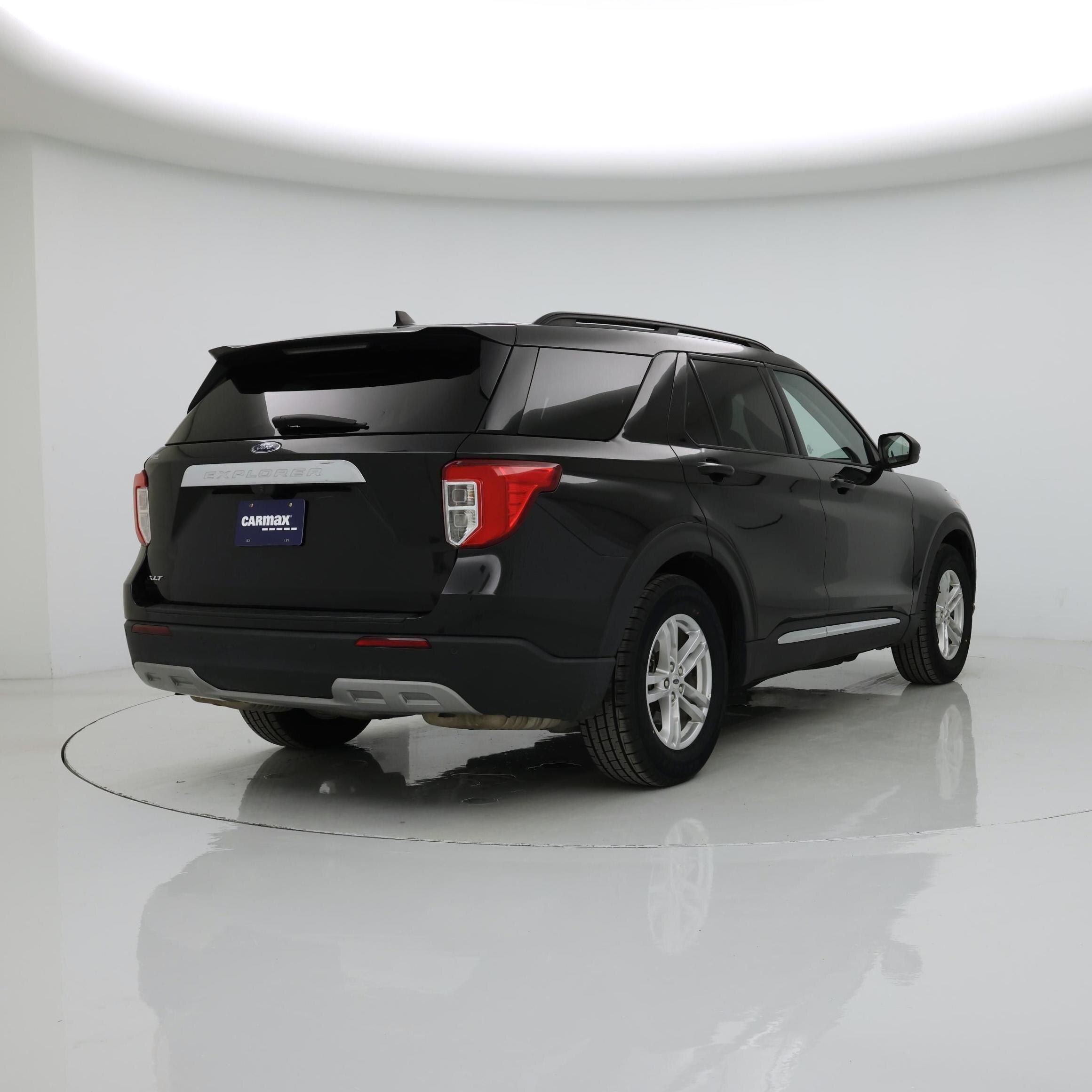 Thumbnail: 2023 Ford Explorer - 8