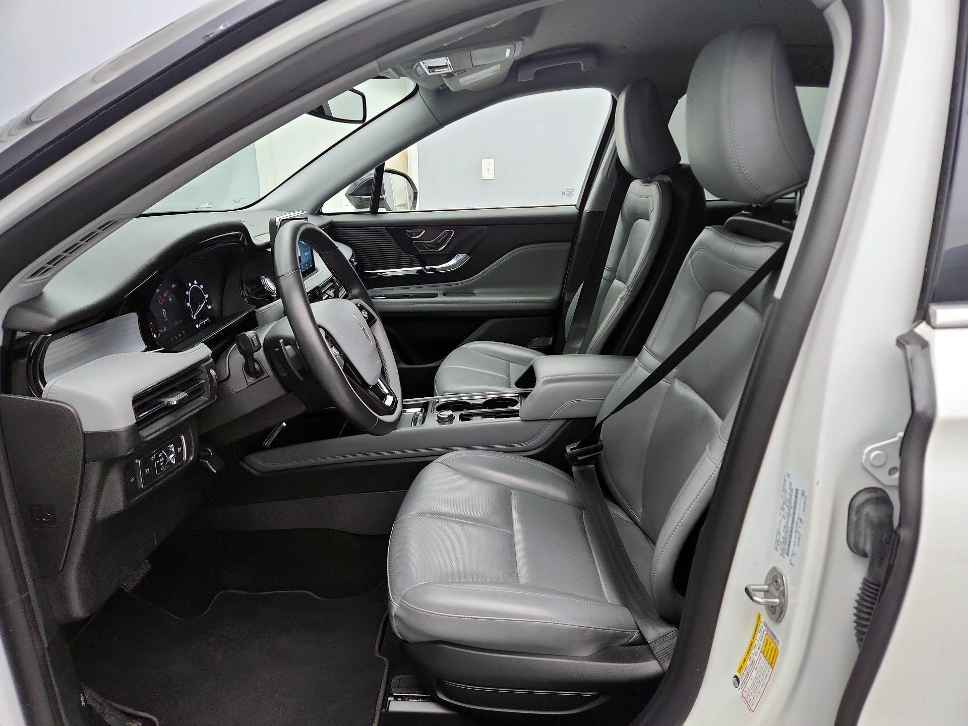 Thumbnail: 2022 Lincoln Corsair - 11