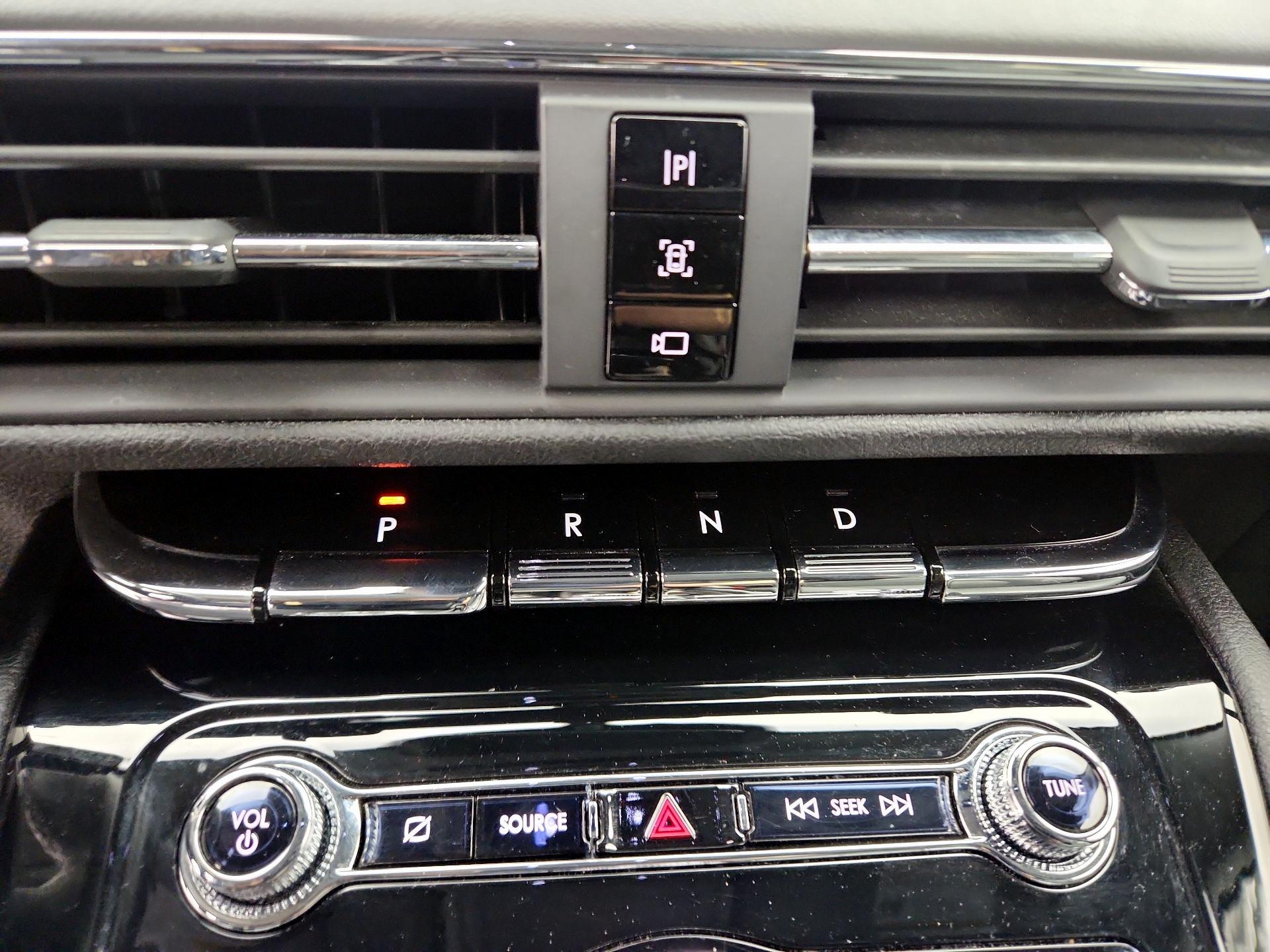 Thumbnail: 2022 Lincoln Corsair - 18