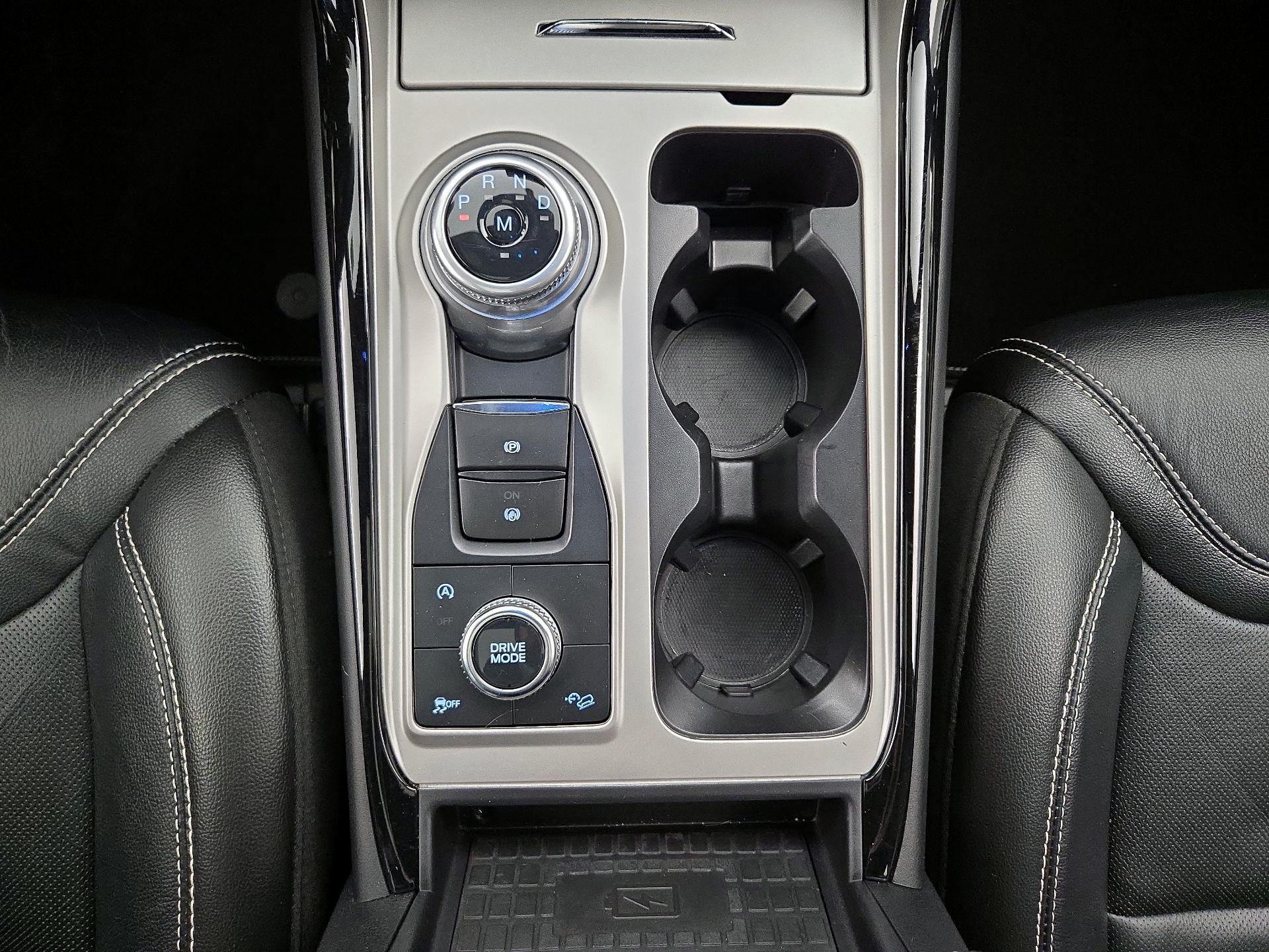 Thumbnail: 2022 Ford Explorer - 18