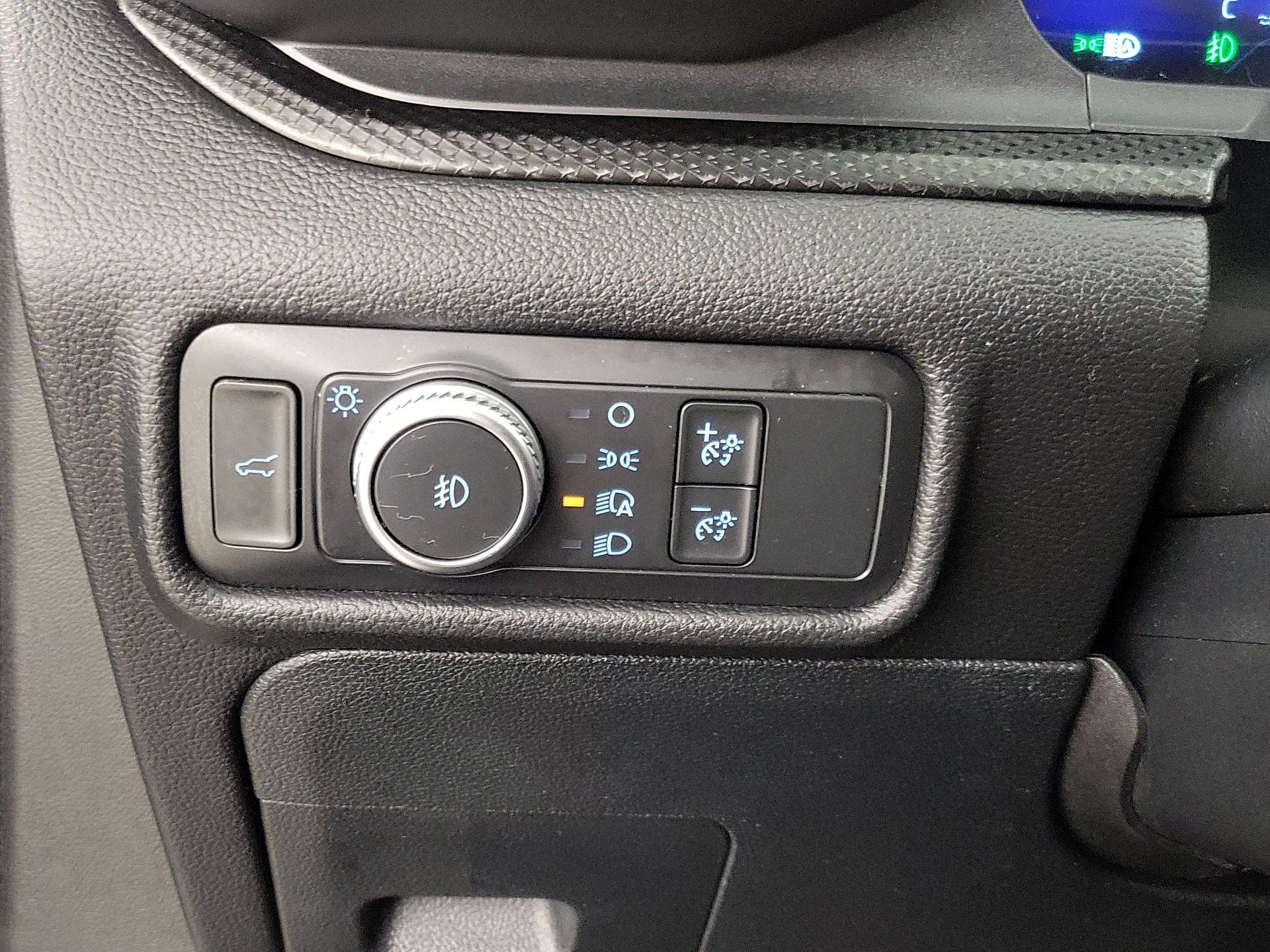 Thumbnail: 2020 Ford Explorer - 13