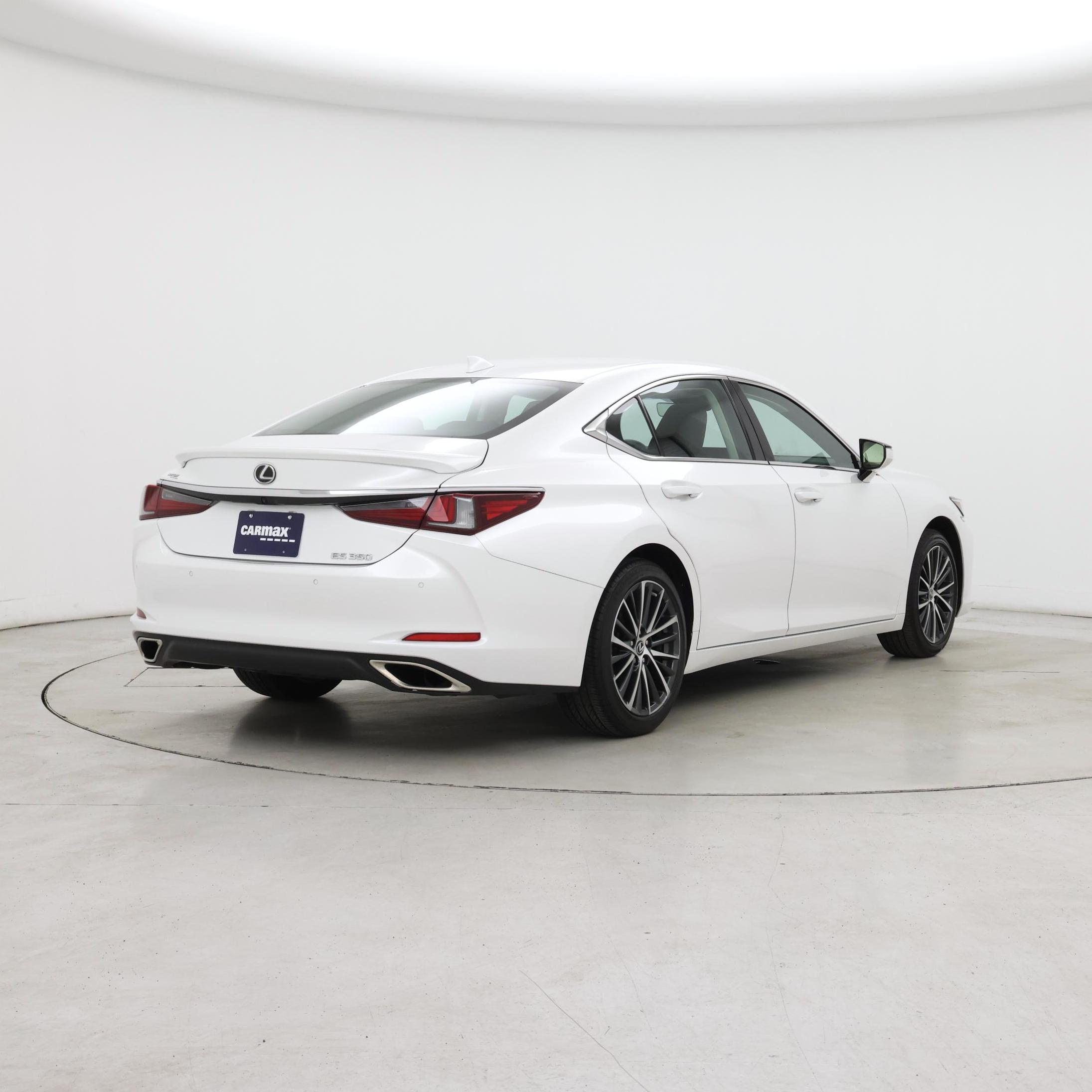 Thumbnail: 2023 Lexus ES - 8