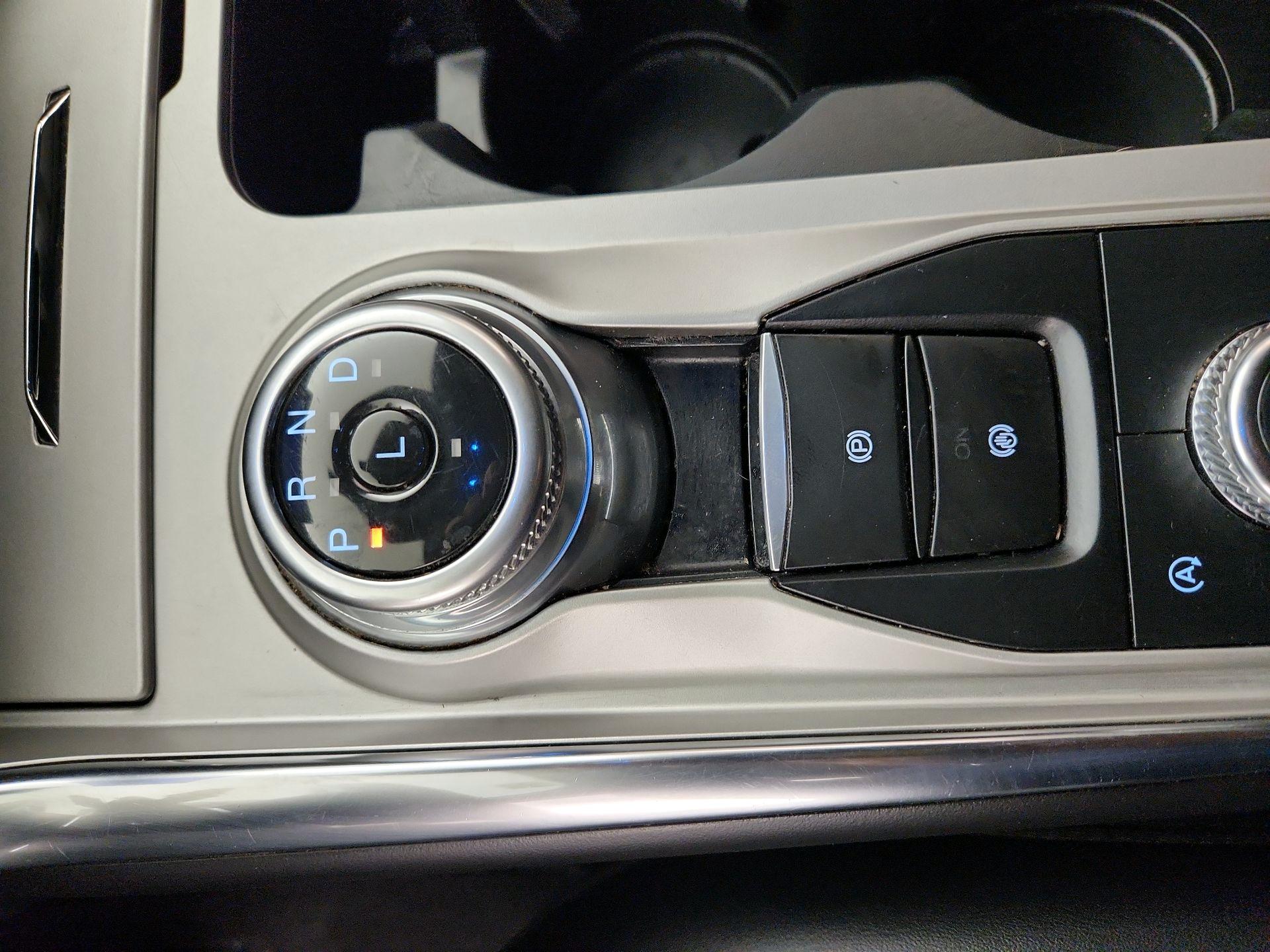 Thumbnail: 2023 Ford Explorer - 17