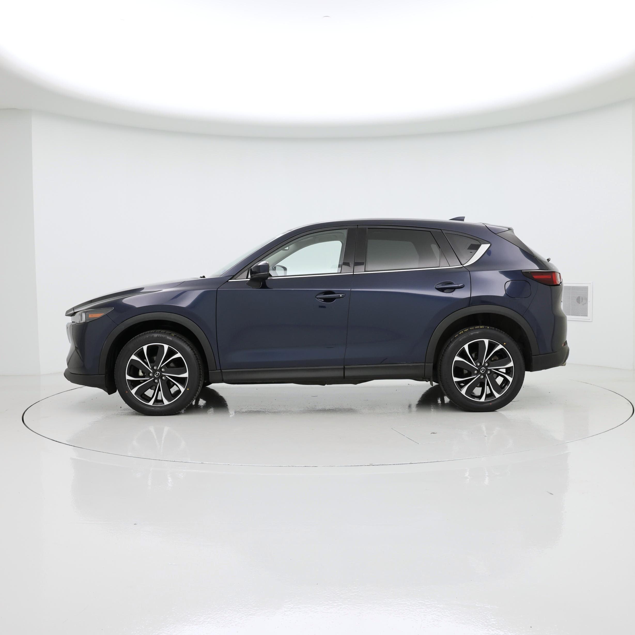 Thumbnail: 2023 Mazda CX-5 - 3
