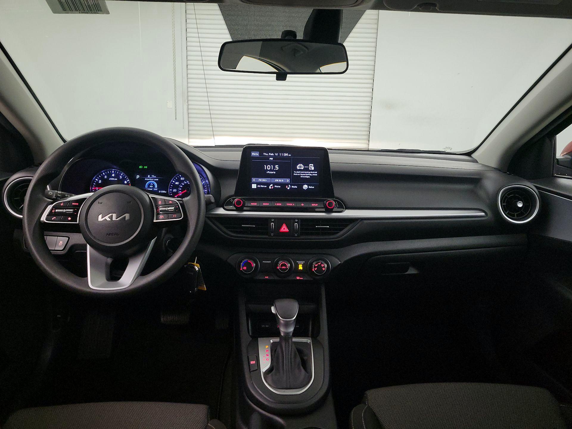 Thumbnail: 2023 Kia Forte - 9