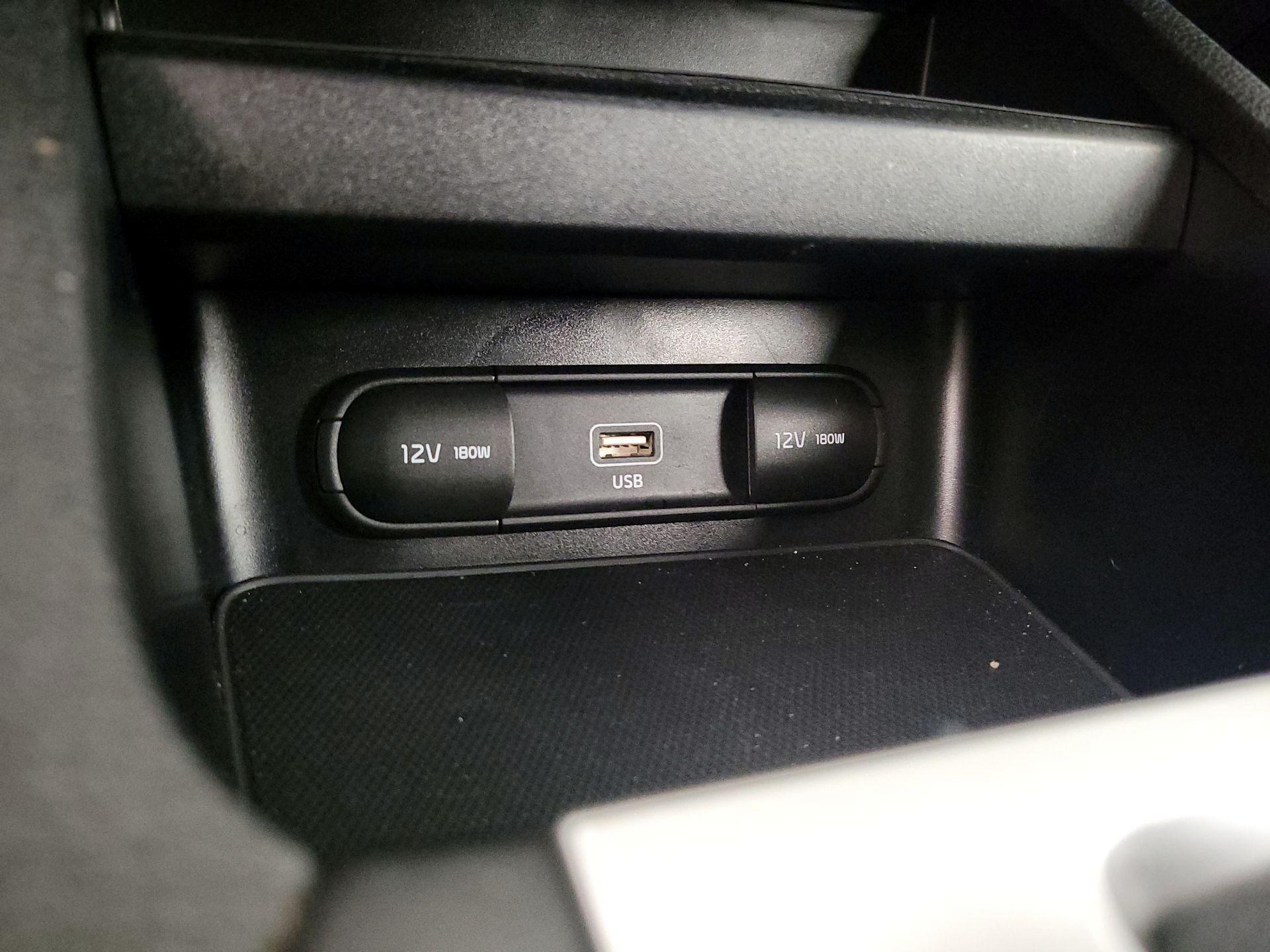 Thumbnail: 2023 Kia Forte - 18