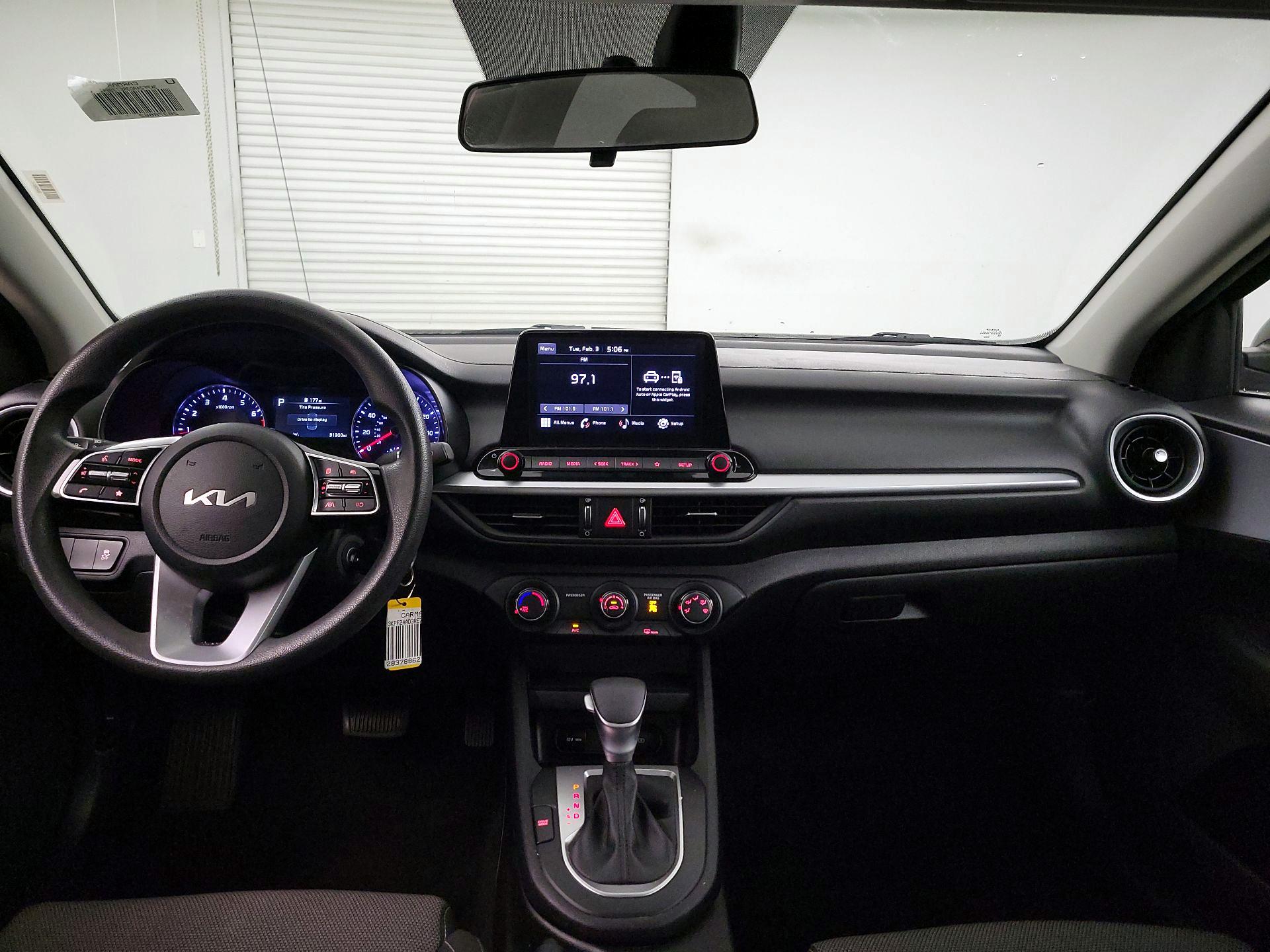 Thumbnail: 2024 Kia Forte - 9